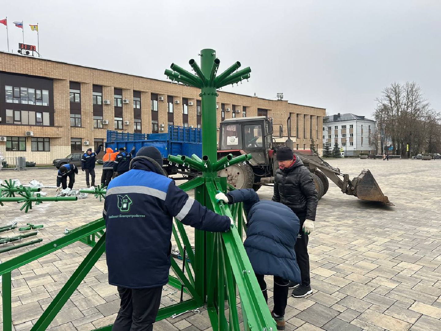 зима в подмосковье, домодедово, новогодняя елка,