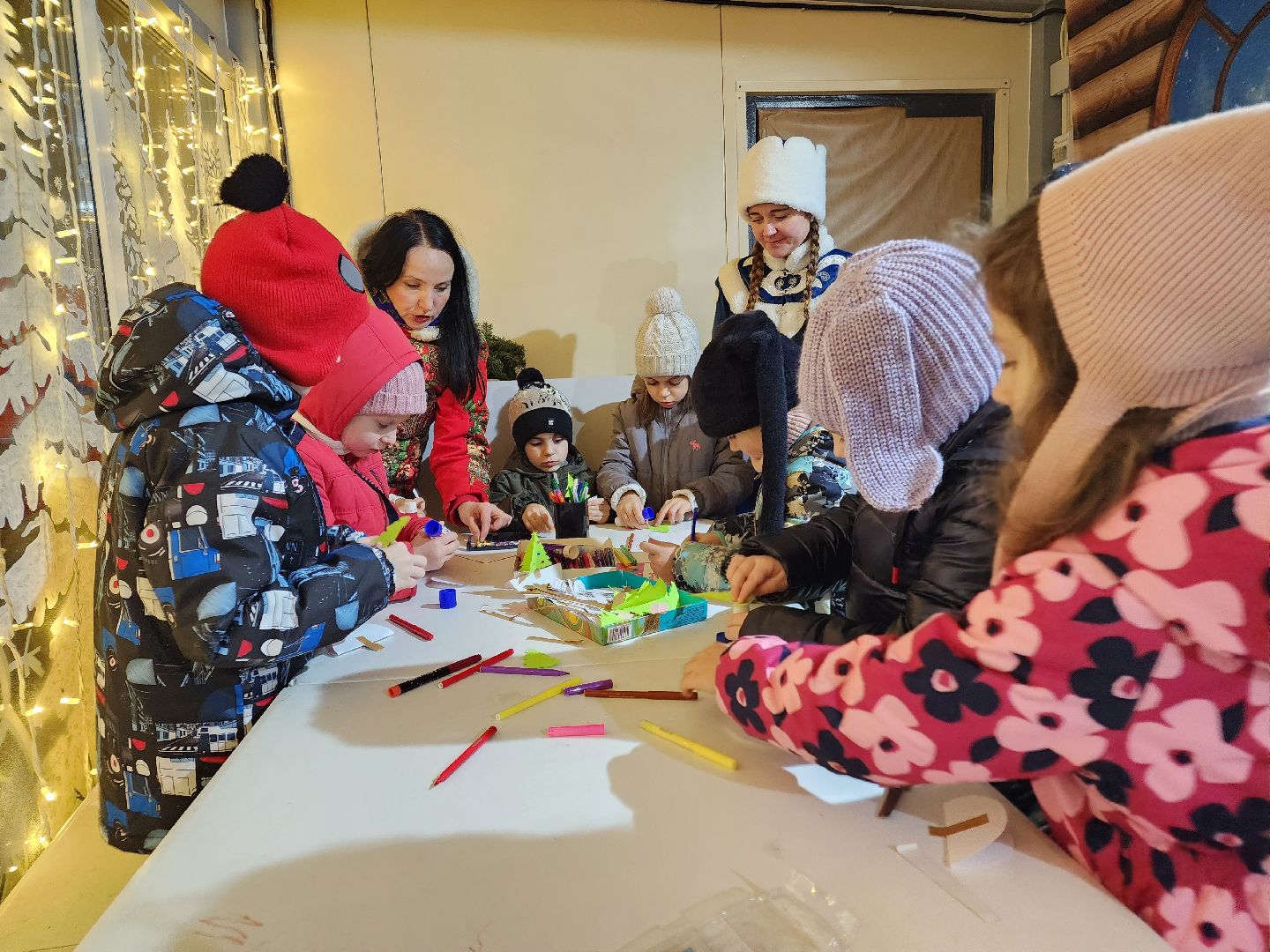 чехов, городской парк, открытие зимнего сезона, проект губернатора московской области, зима в подмосковье, праздничная программа, концерт, театрализованное представление, песни и танцы, народные игры и забавы, мастер-классы, зажжение огней на елке, открытие резиденции деда мороза, почта деда мороза,анимация, конкурсы, письма деду морозу,программа зимний калейдоскоп,катание на лошадях ,