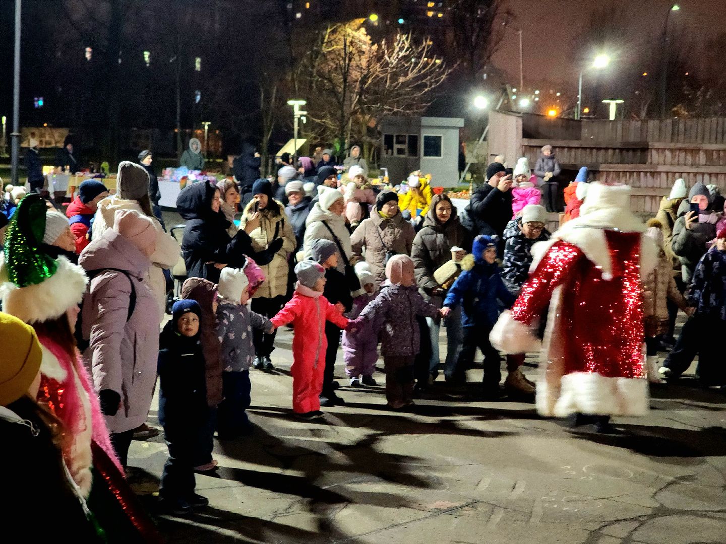 новый год, ёлка, открытие сезона, Парк, гуляние в парке,