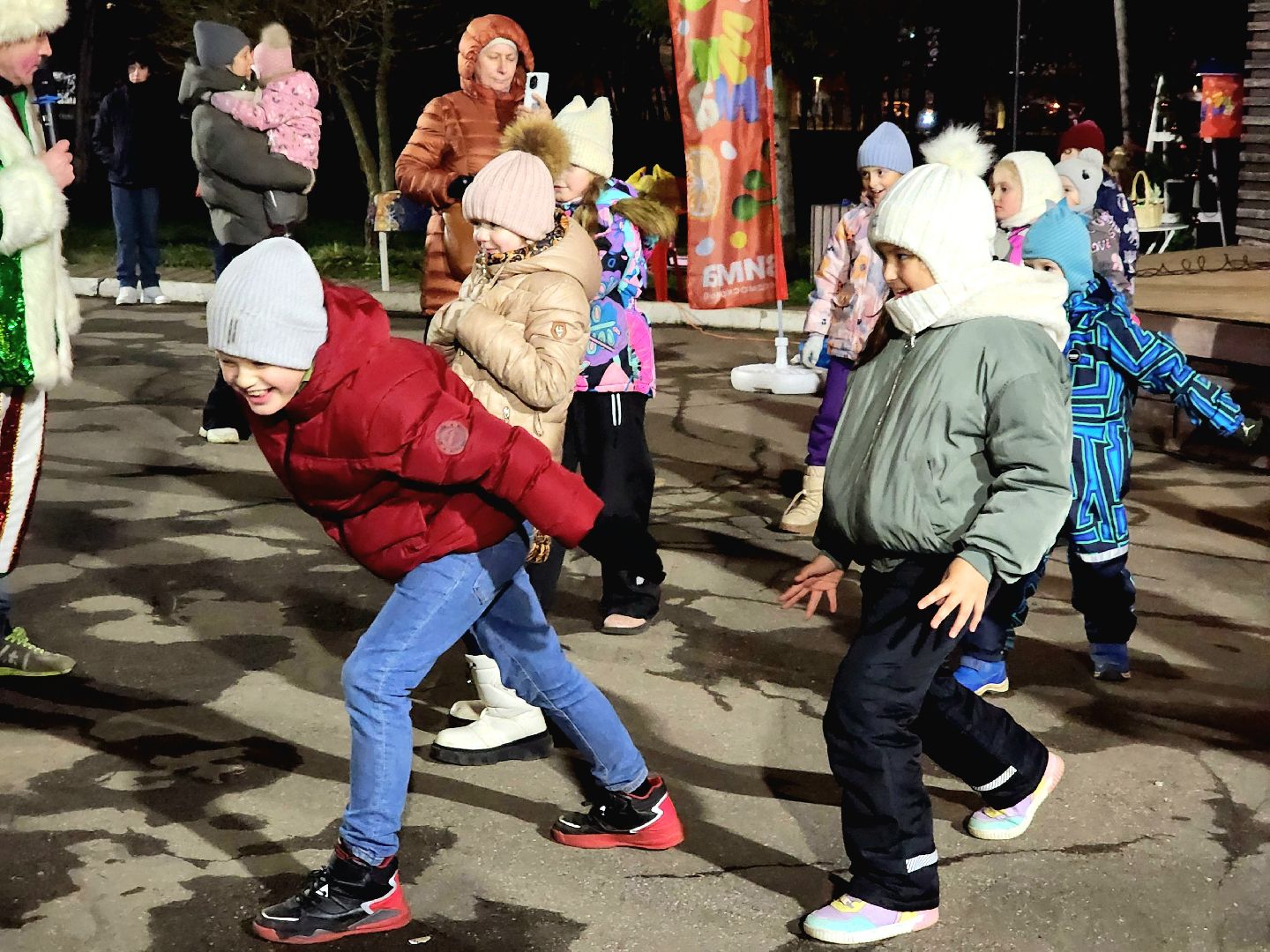 новый год, ёлка, открытие сезона, Парк, гуляние в парке,