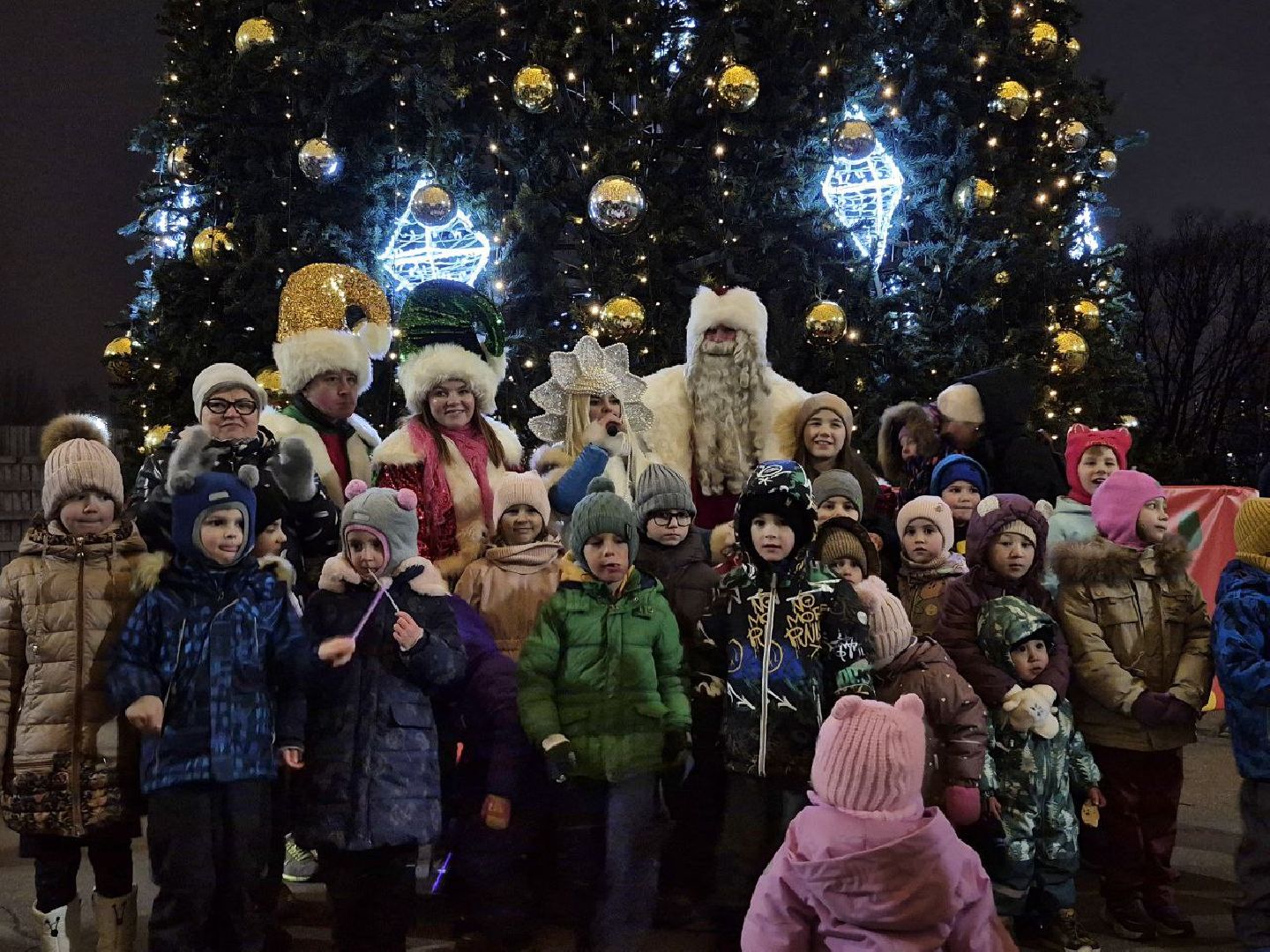 новый год, ёлка, открытие сезона, Парк, гуляние в парке,