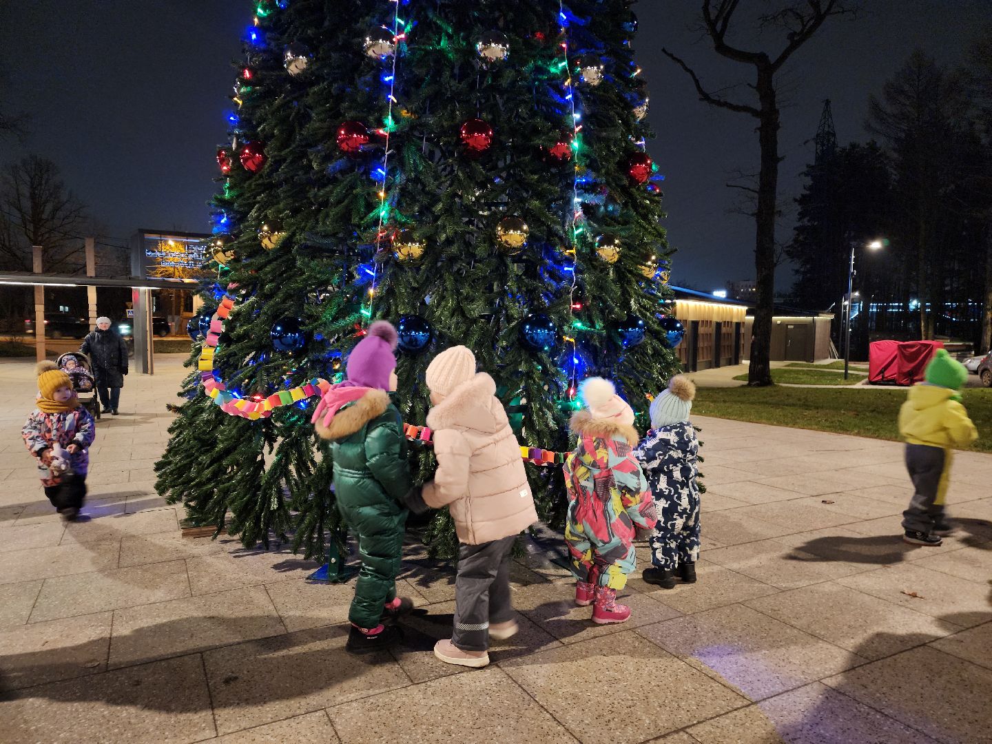 Подольск, Парк дубрава, Открытие зимнего сезона, Зажгли елку,