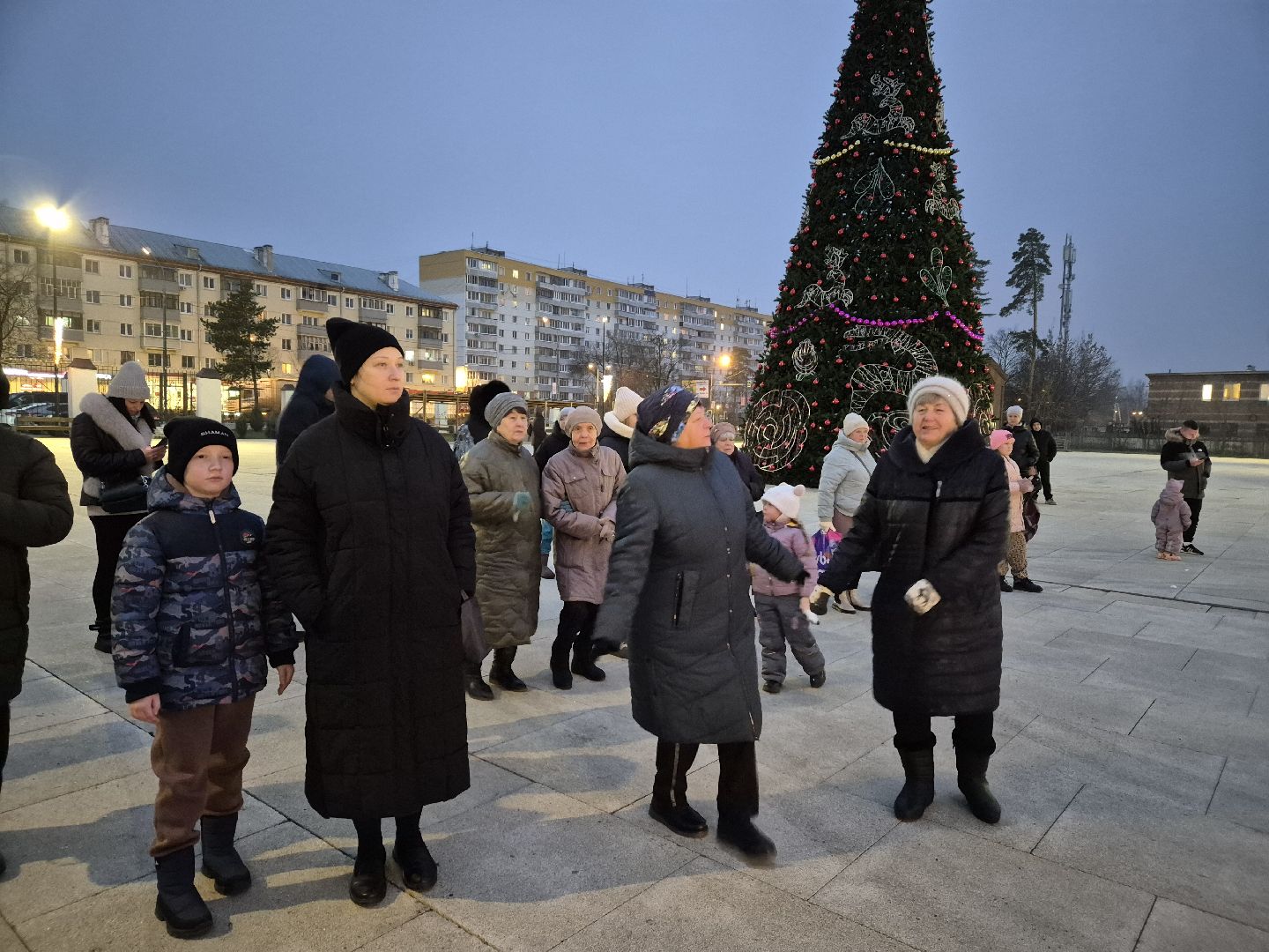 зима в подмосковье, орехово-зуевский округ, ликино-дулево, концерт в парке,