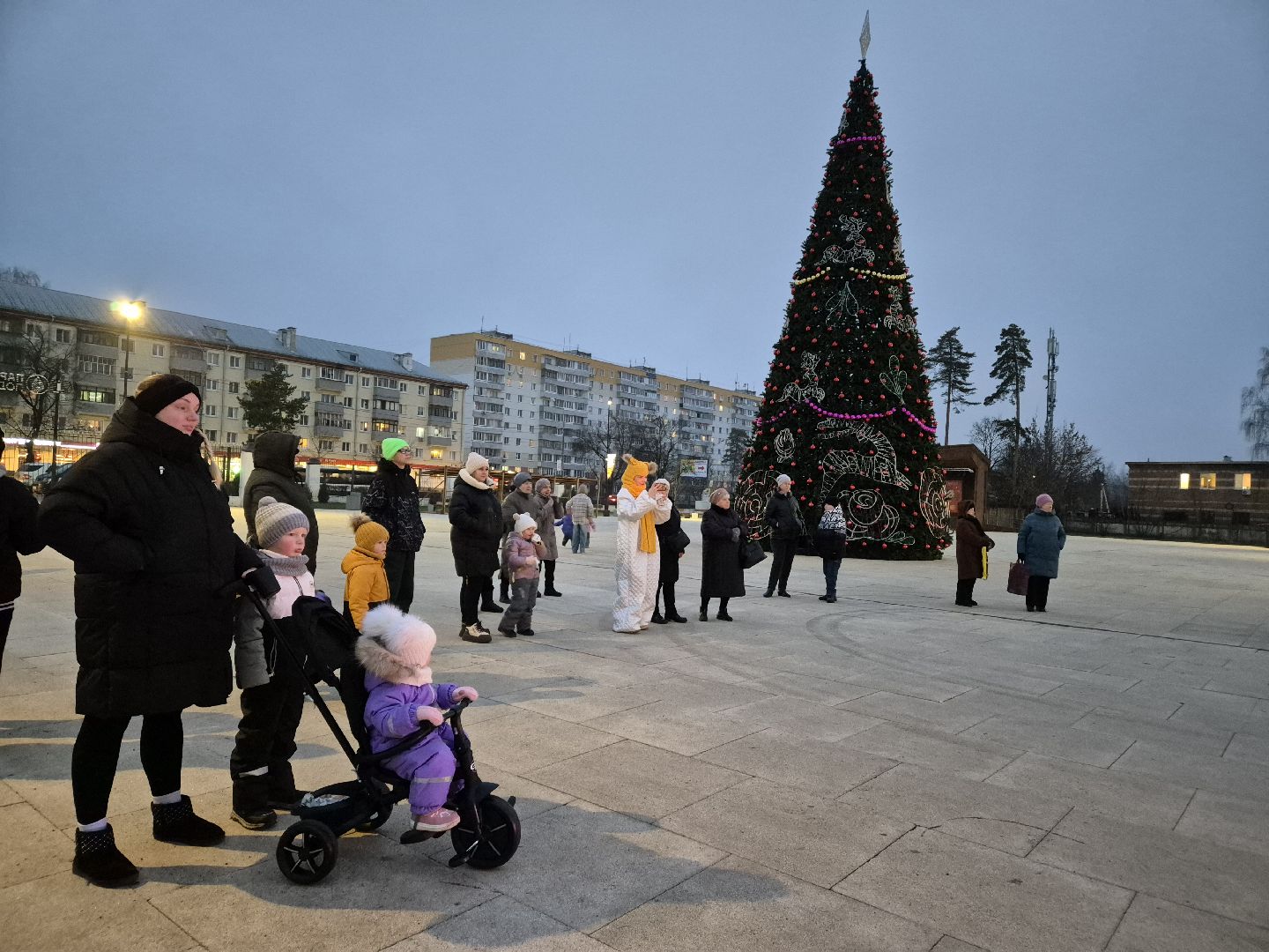 зима в подмосковье, орехово-зуевский округ, ликино-дулево, концерт в парке,