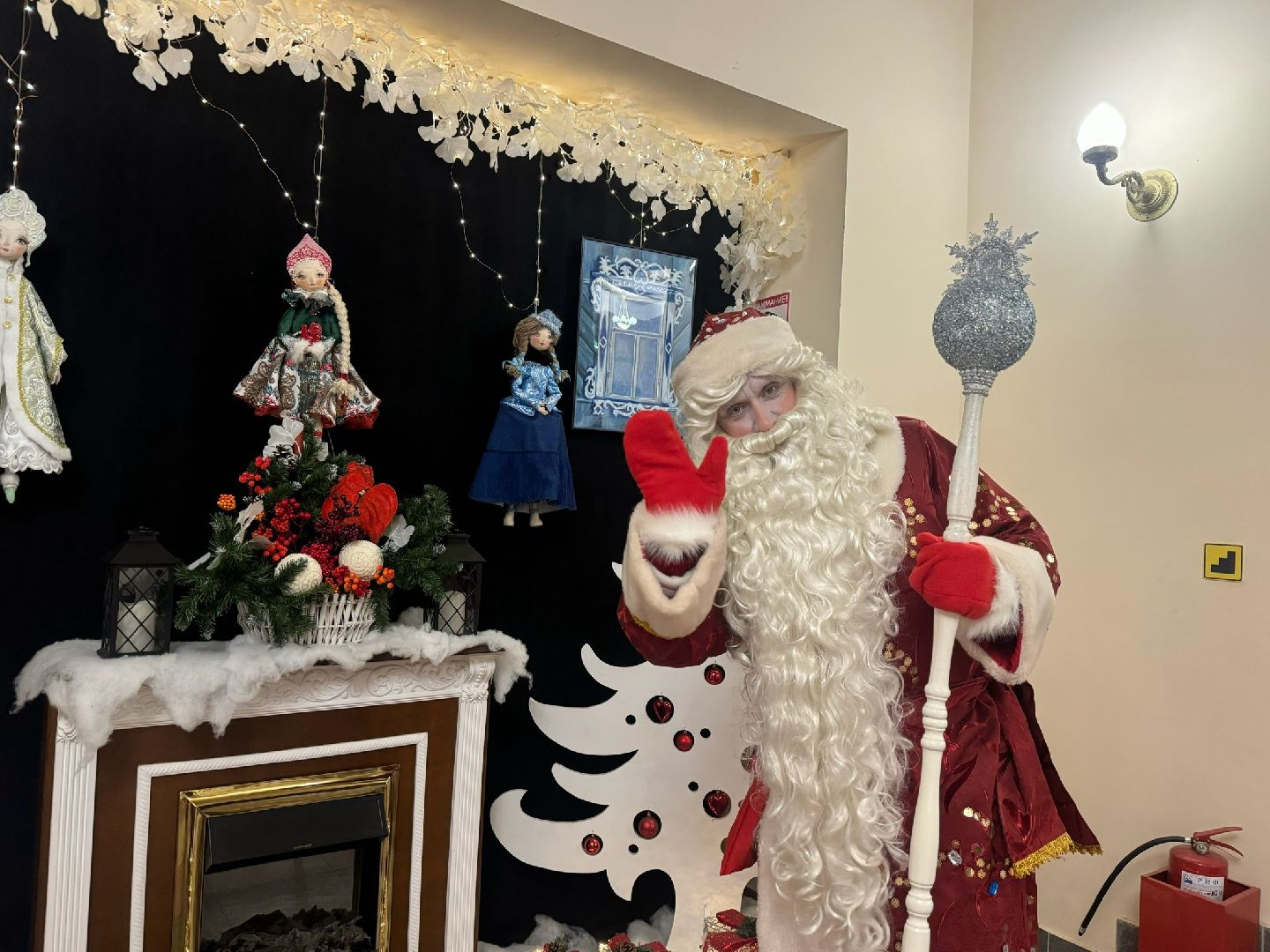 зима в подмосковье, парад дедов морозов, снегурочки, ленинский городской округ, зажгли елку,