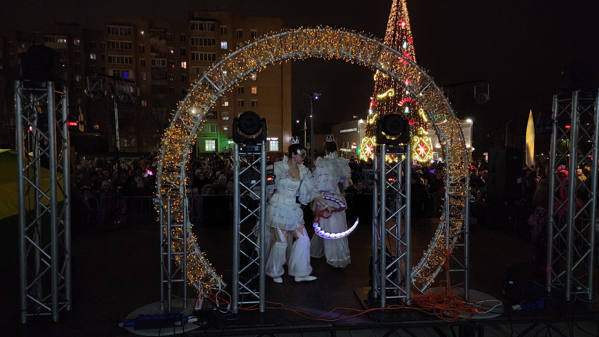 Руза, зажжение огней на елке, первый день зимы,