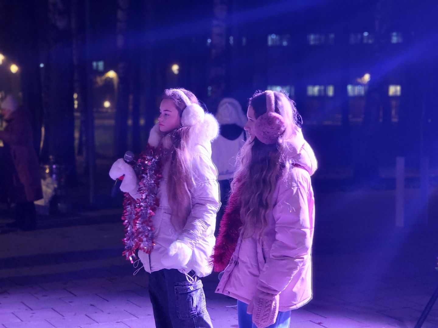 сергиево-посадский городской округ, краснозаводск, парк победы, зима в  подмосковье, зимний сезон в парке, ёлка,