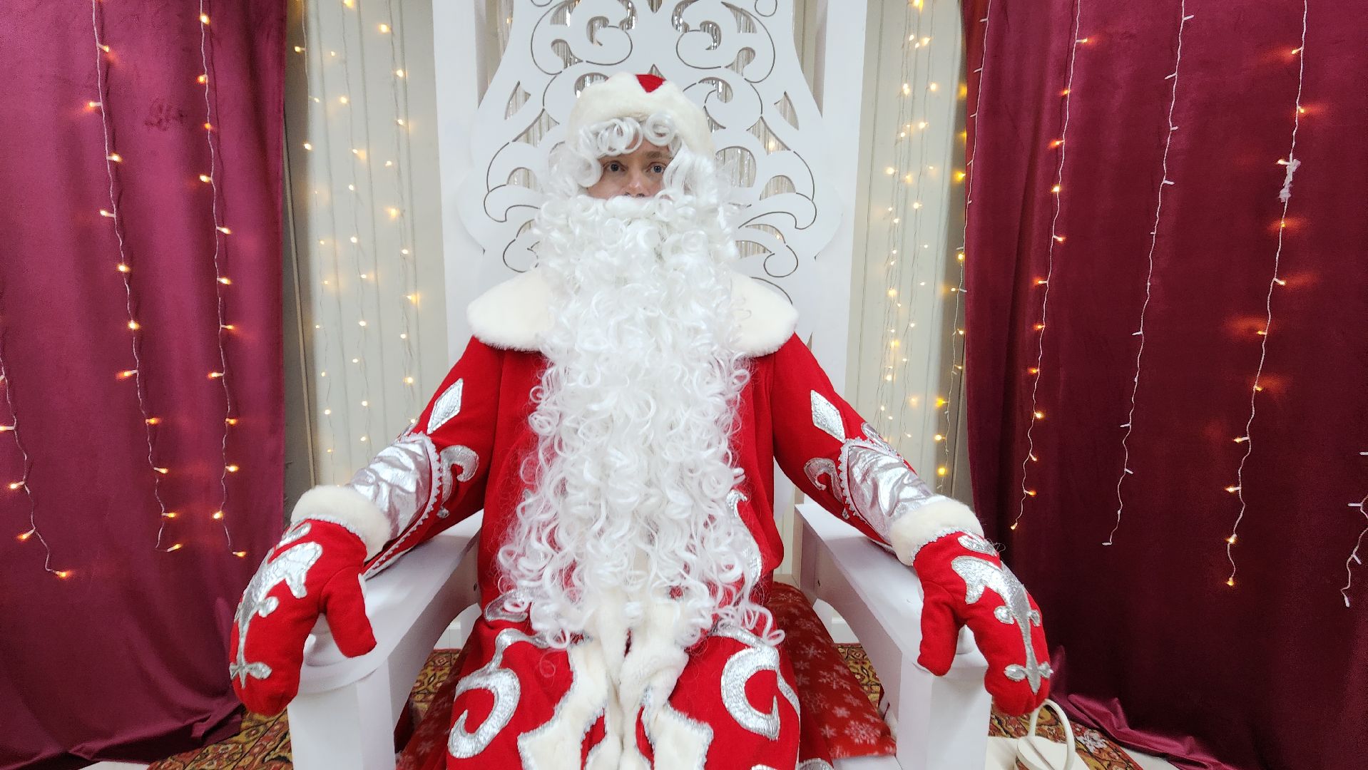 резиденция деда мороза, красногорск, зима в  подмосковье,