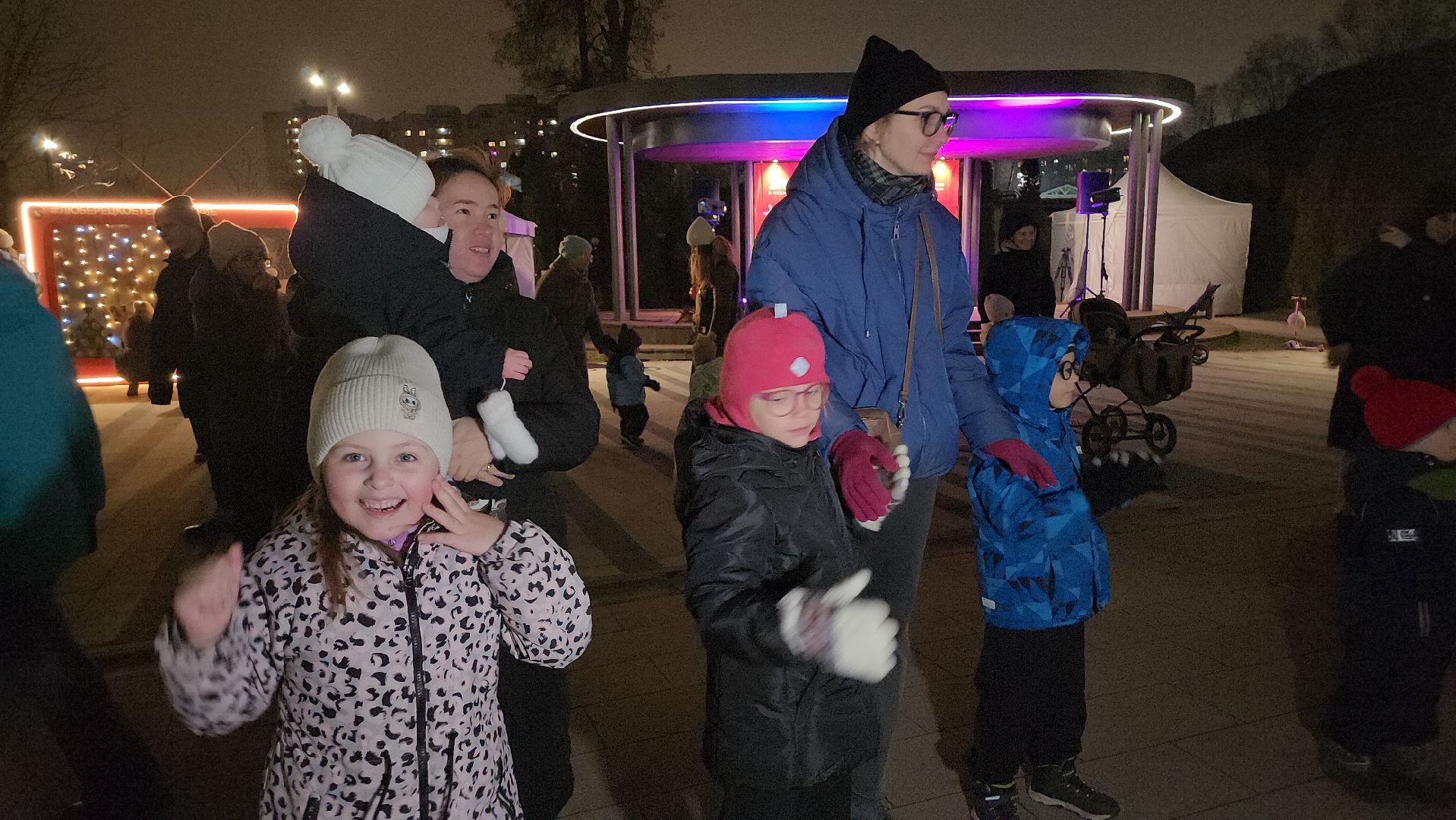 Люберцы, глава люберец владимир волков, новогодняя елка, наташинский парк,