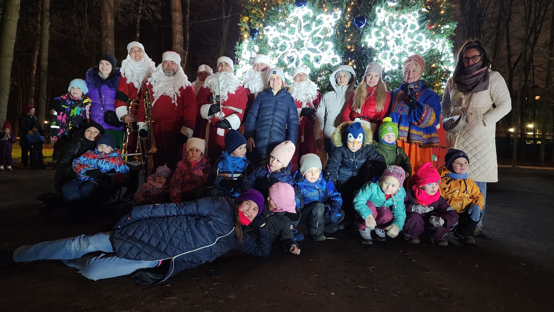 городской парк, красногорск, зажжение елки, дед мороз,