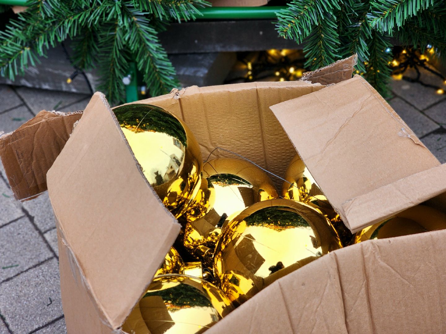 новый год, украшения города, елки, гирлянды, общественные пространства,