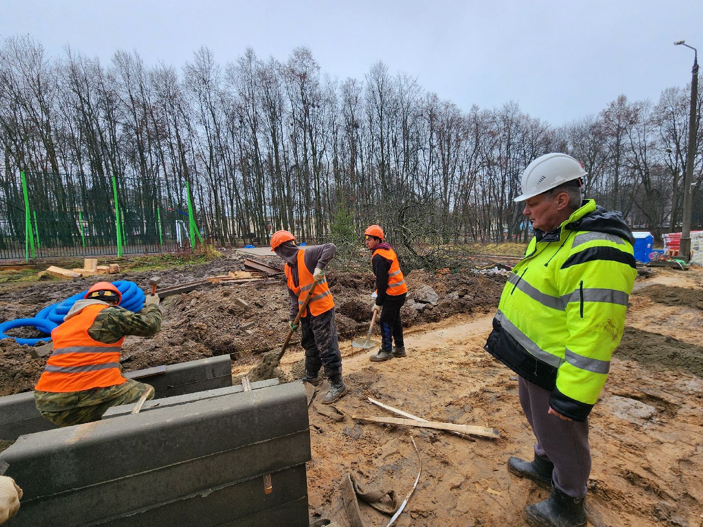 чехов, улица чехова 27, центр детского творчества, капитальный  ремонт, замена кровли, капремонт крыши, реконструкция, металлочерепица, инженерные сети, перекрытия, благоустройство территории, госпрограмма московской области,