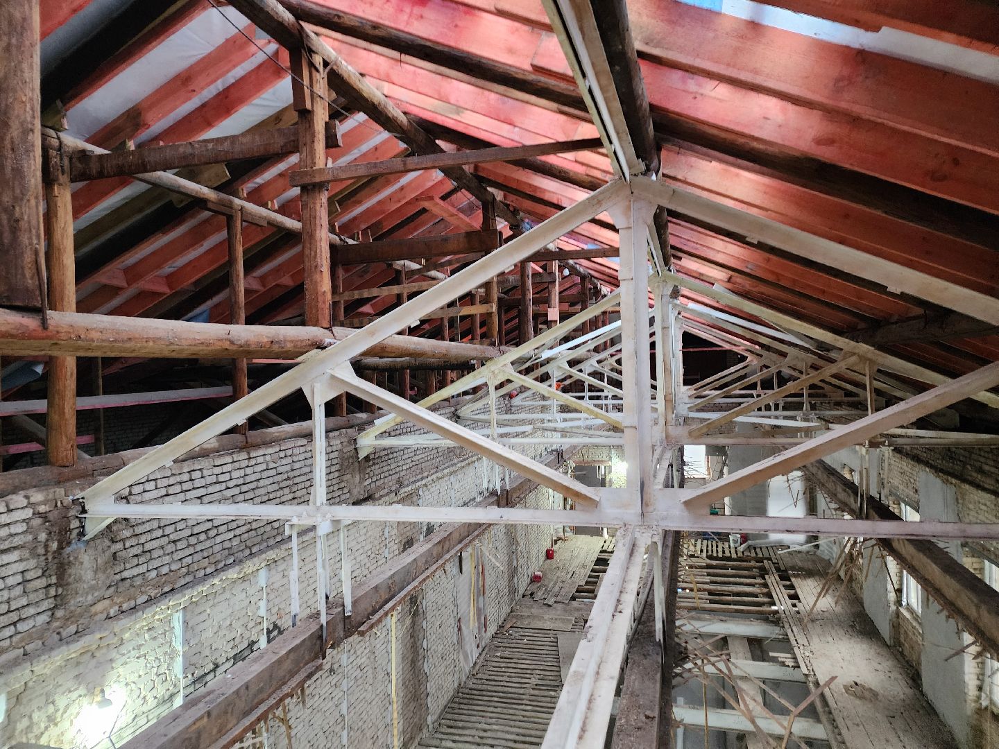 чехов, улица чехова 27, центр детского творчества, капитальный  ремонт, замена кровли, капремонт крыши, реконструкция, металлочерепица, инженерные сети, перекрытия, благоустройство территории, госпрограмма московской области,