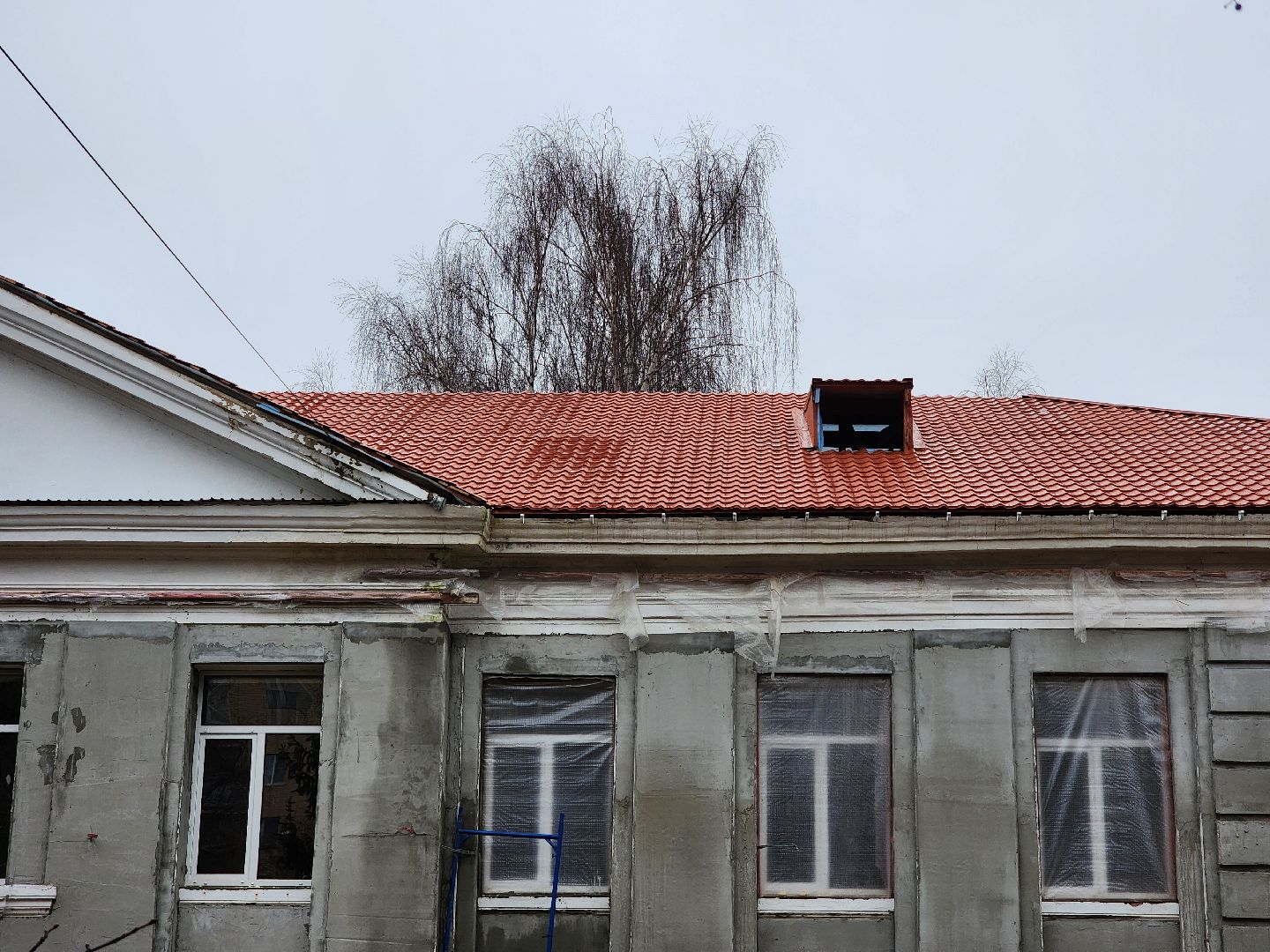 чехов, улица чехова 27, центр детского творчества, капитальный  ремонт, замена кровли, капремонт крыши, реконструкция, металлочерепица, инженерные сети, перекрытия, благоустройство территории, госпрограмма московской области,