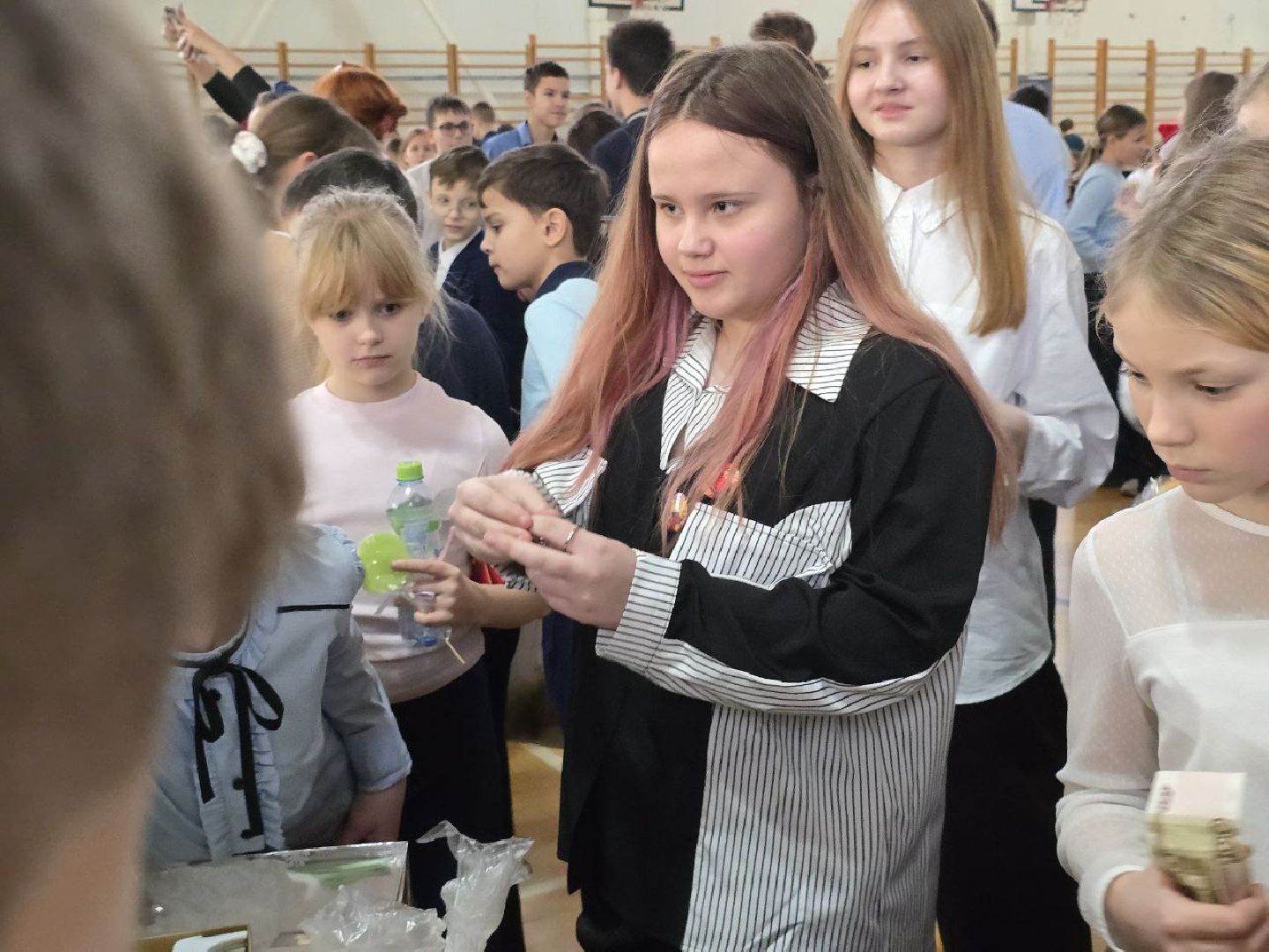 можайск, можайский муниципальный округ, подмосковье, щедрый вторник, благотворительная акци, ярмарка, спецоперация, благотворительность , неделя добра, военнослужащие,