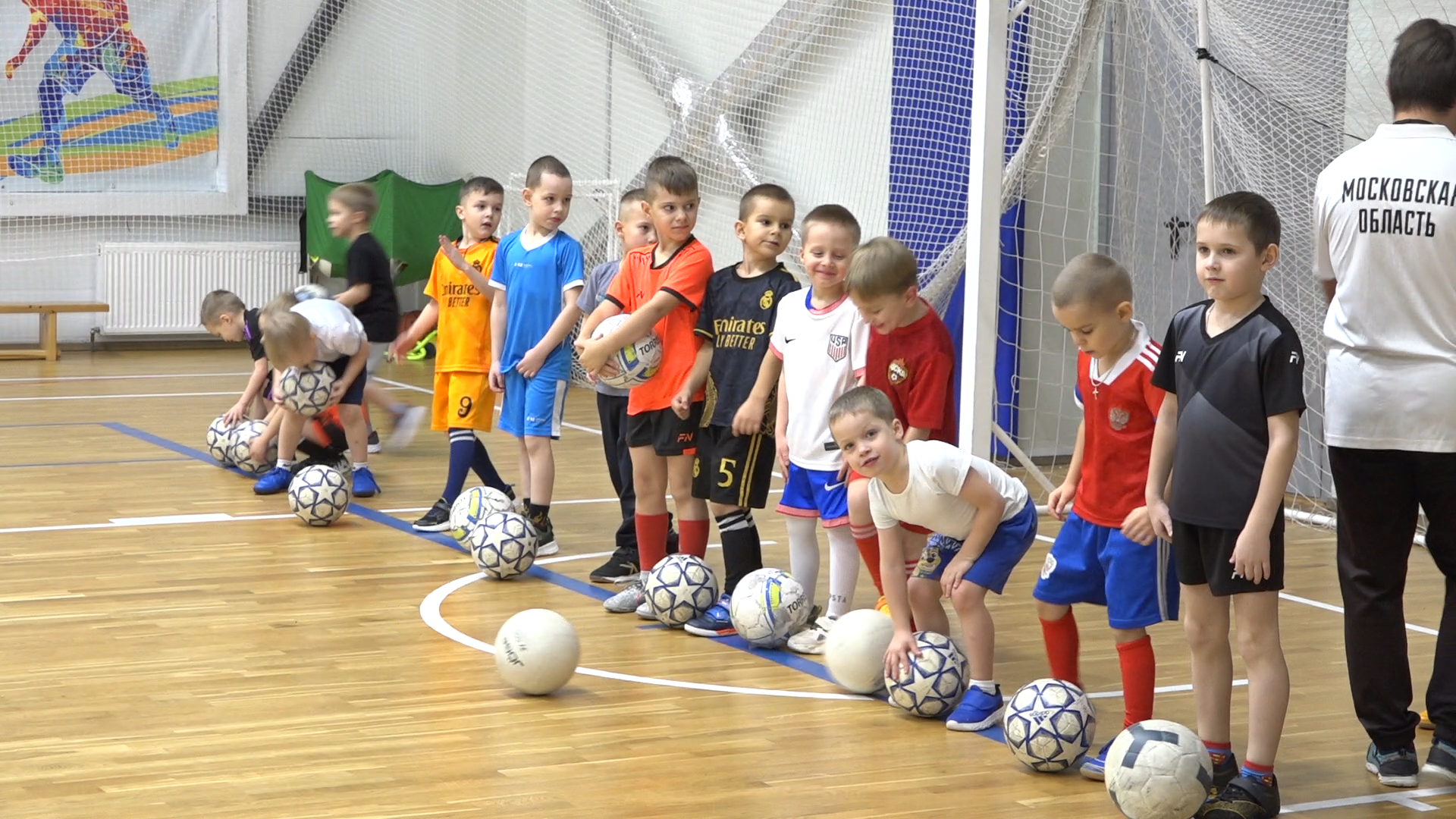 футбол, спортшкола власихи, стадион имени толубко, азбука футбола, тренировка по футболу,