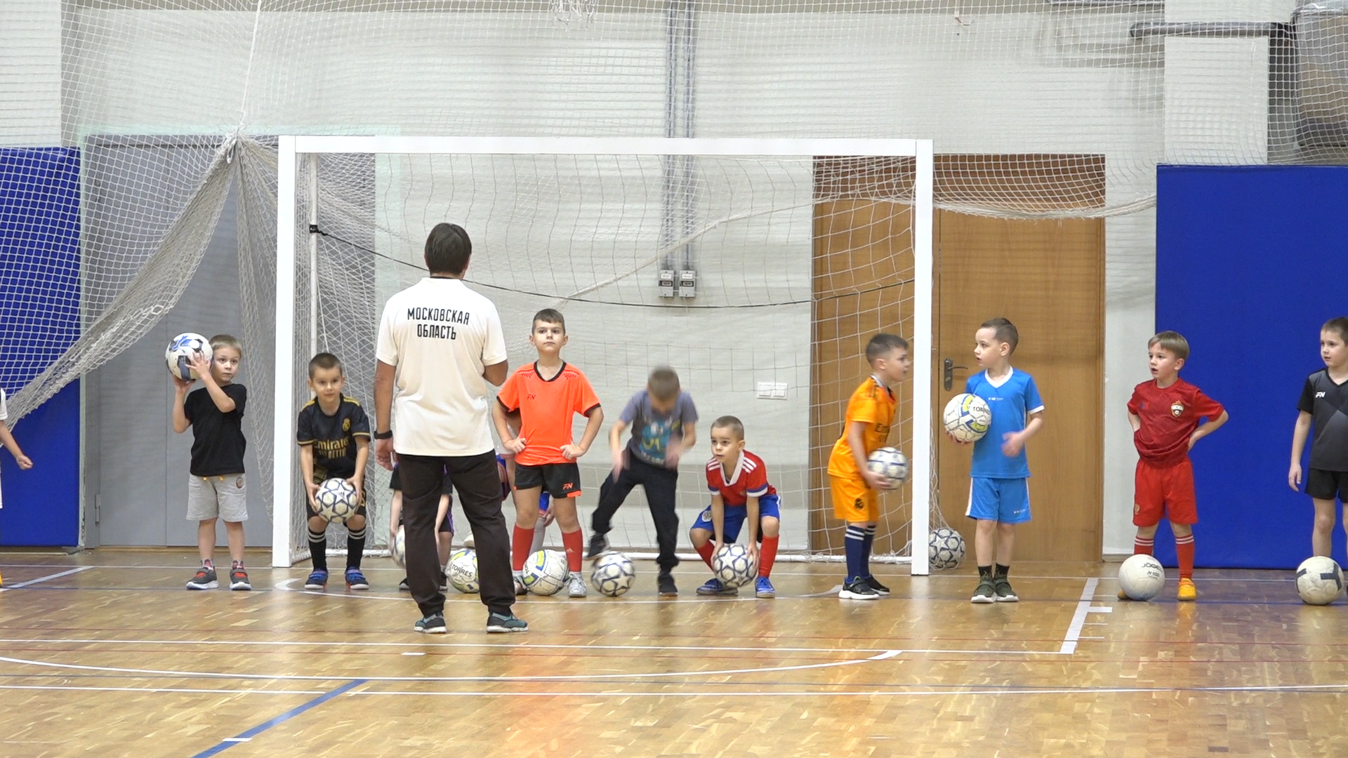 футбол, спортшкола власихи, стадион имени толубко, азбука футбола, тренировка по футболу,