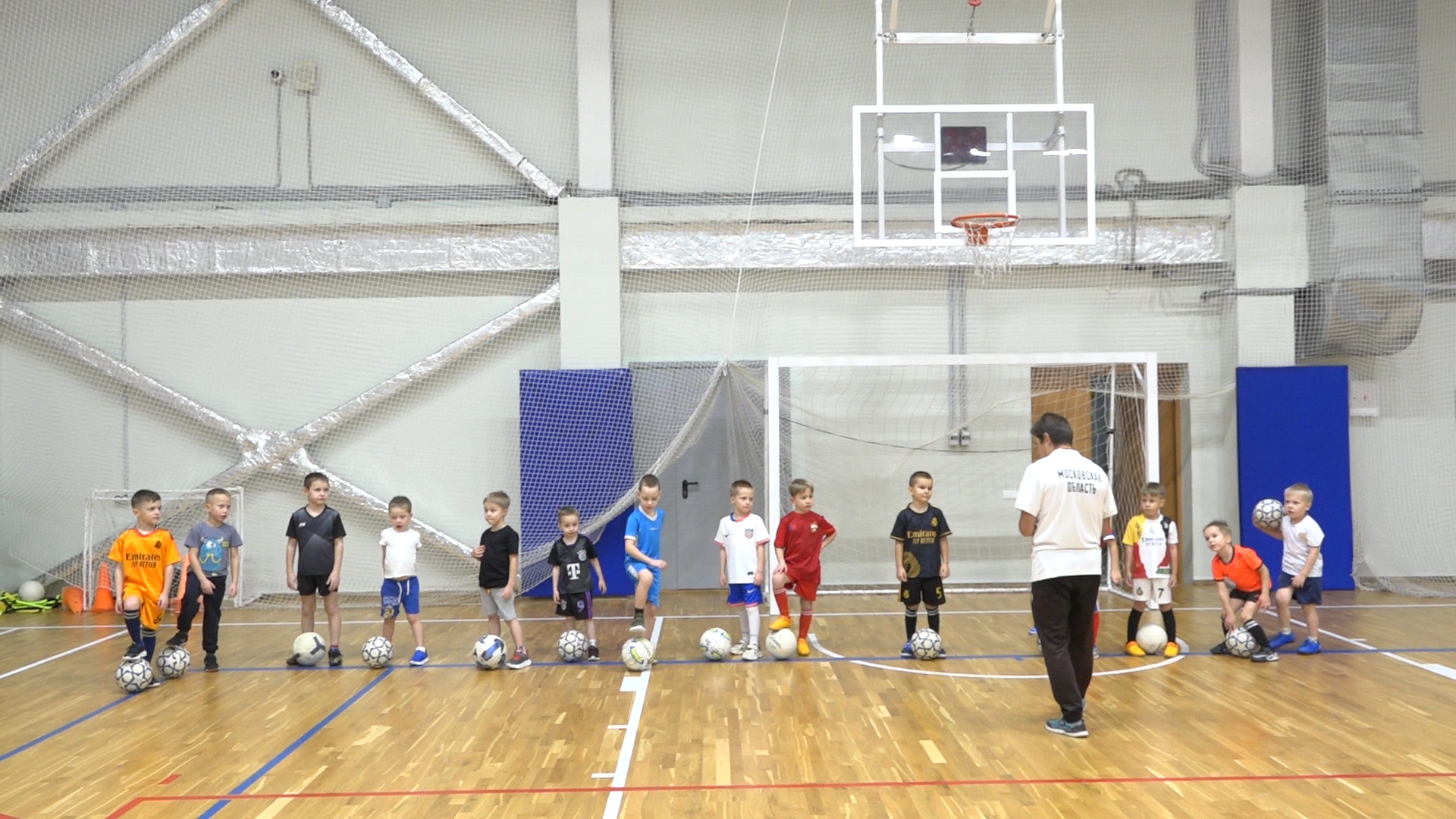 футбол, спортшкола власихи, стадион имени толубко, азбука футбола, тренировка по футболу,