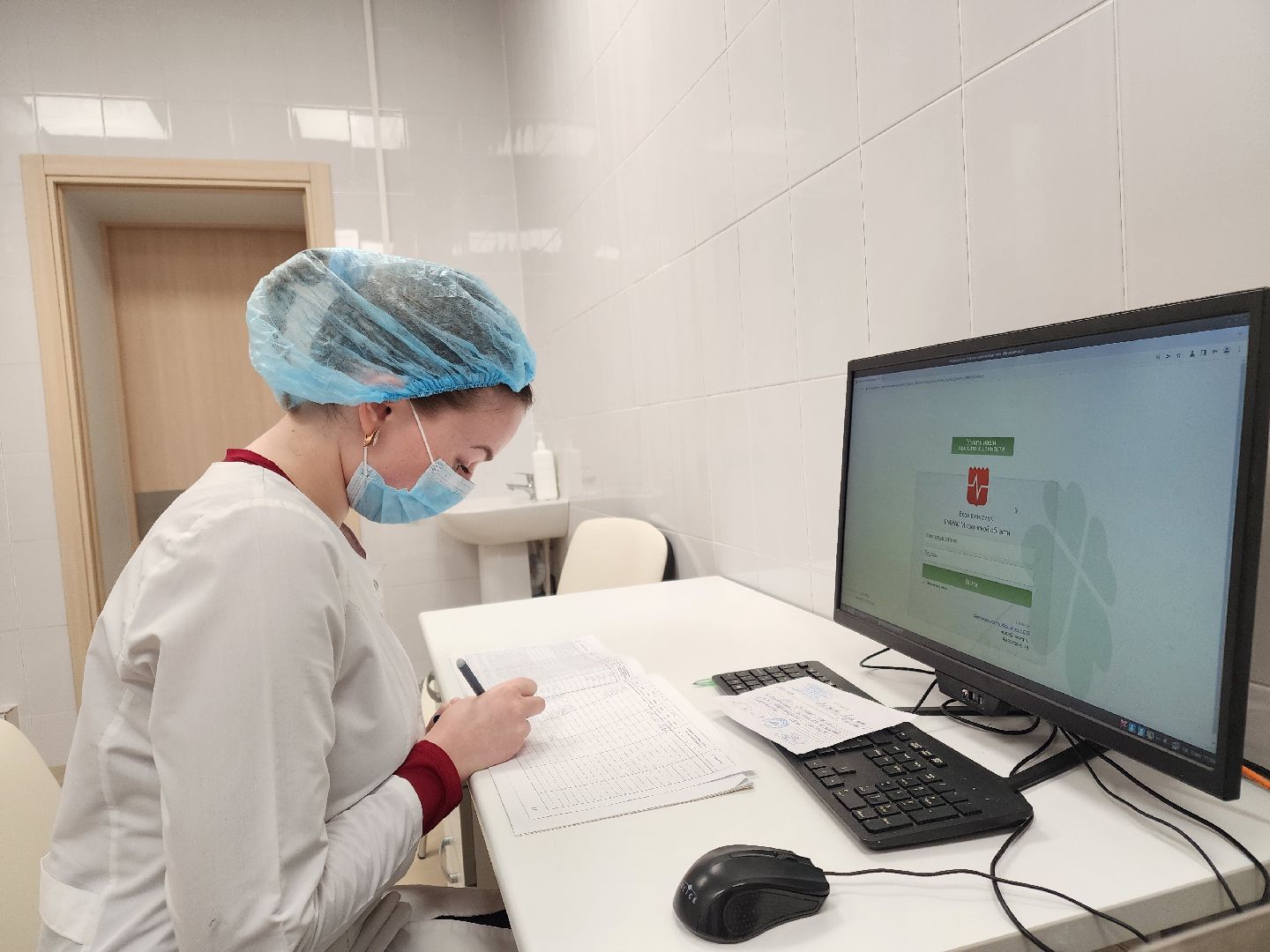 чехов, взрослая поликлиника, вакцинация от гриппа, прививки от пневмонии,  завершение прививочной кампании, российская вакцина, флю-м, превенар, совигрипп, чеховская больница,прививочный кабинет, график работы, условия приема,