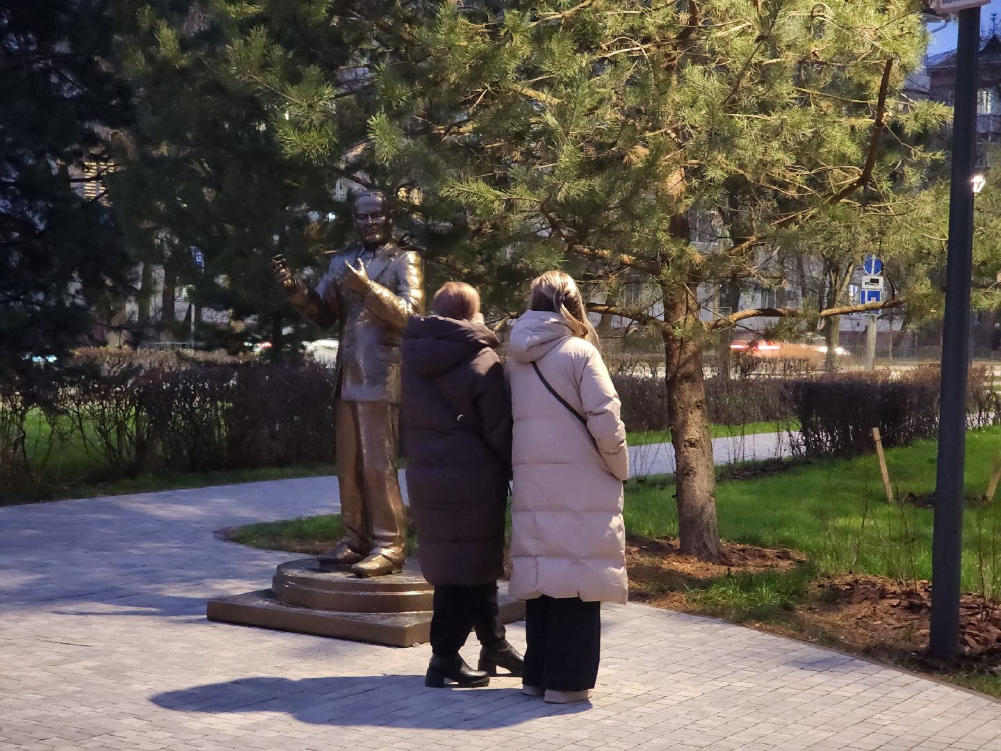 королёв, сквер имени чмырева, благоустройство , подлипкидачные, городской парк в королеве ,