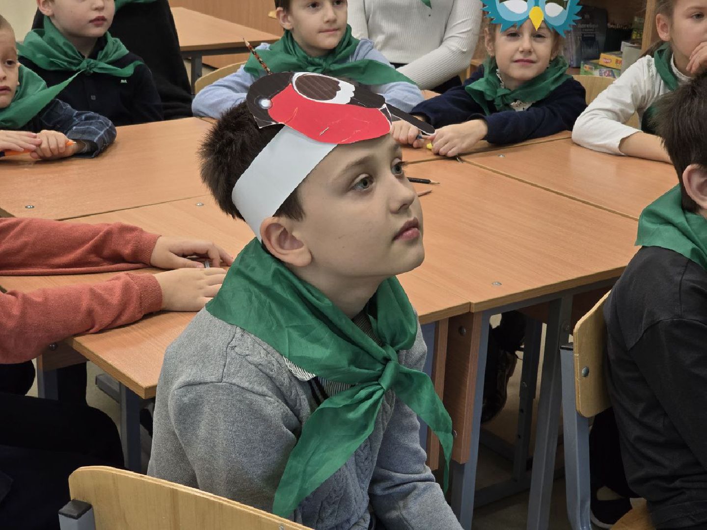 можайск, можайский муниципальный округ, подмосковье, образование, экология, юные лесничие, зимовка птиц, познавательный урок, школа,