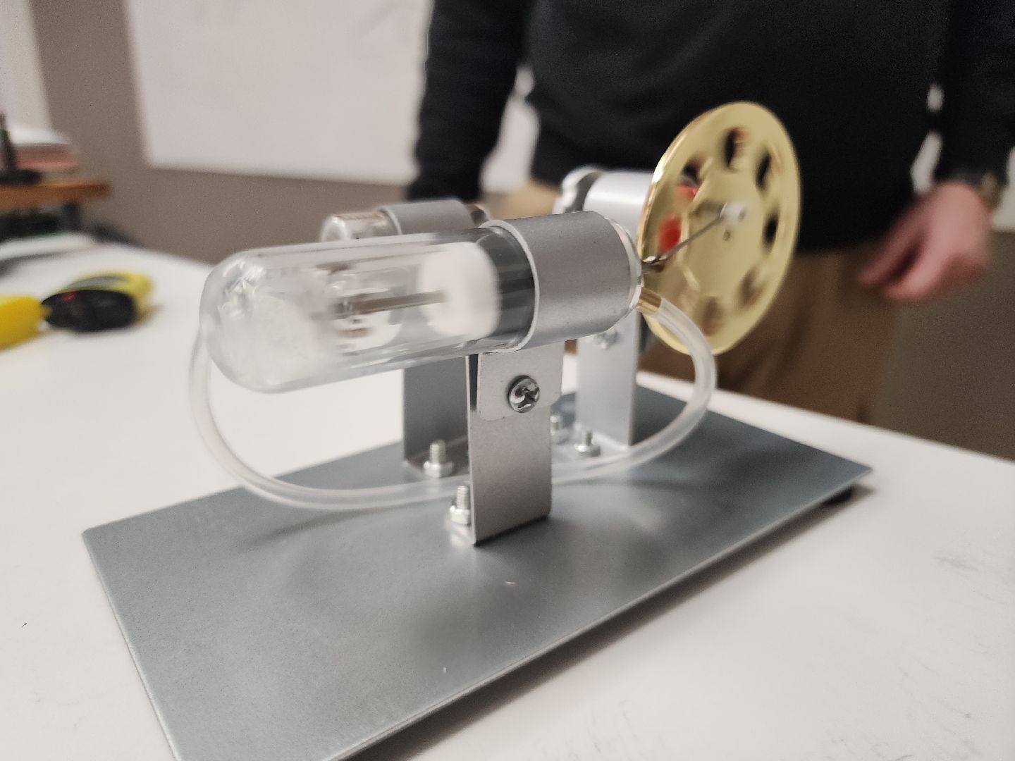 Черноголовка, Образование, Учитель физики,