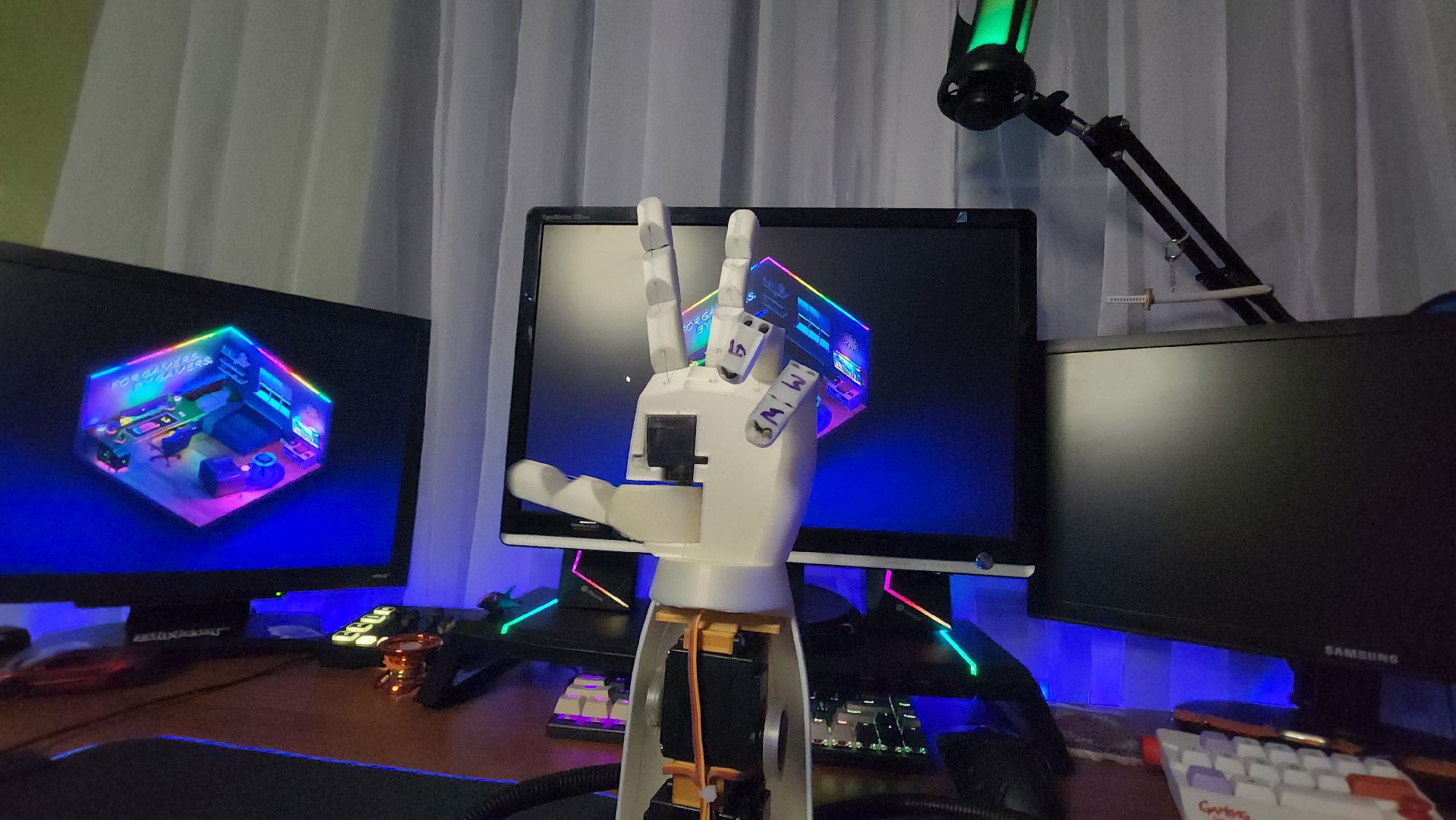 Истра, Образование, Победитель конкурса, Мкханический протез,