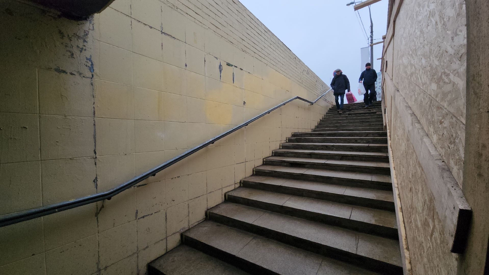 ремонт, подземный переход,