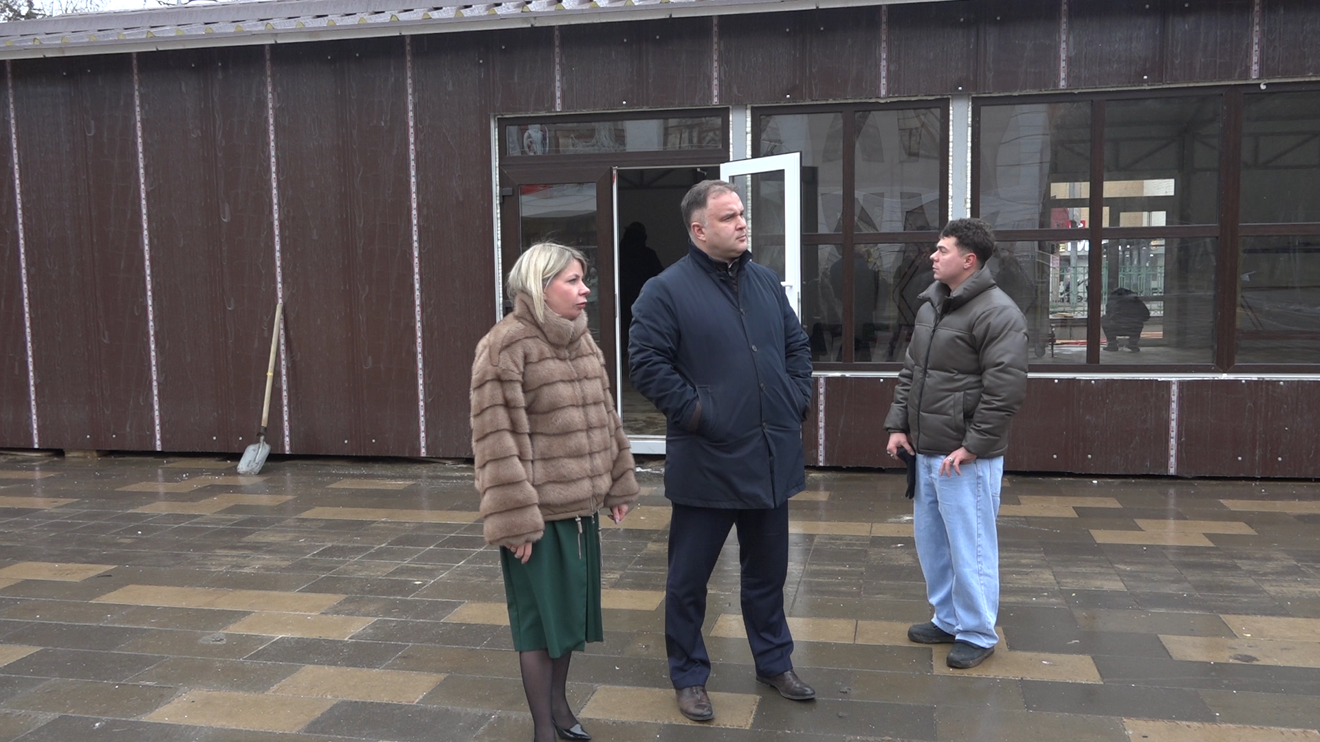 ледовый каток, зима в подмосковье, власиха каток, катание на коньках, айсмат,