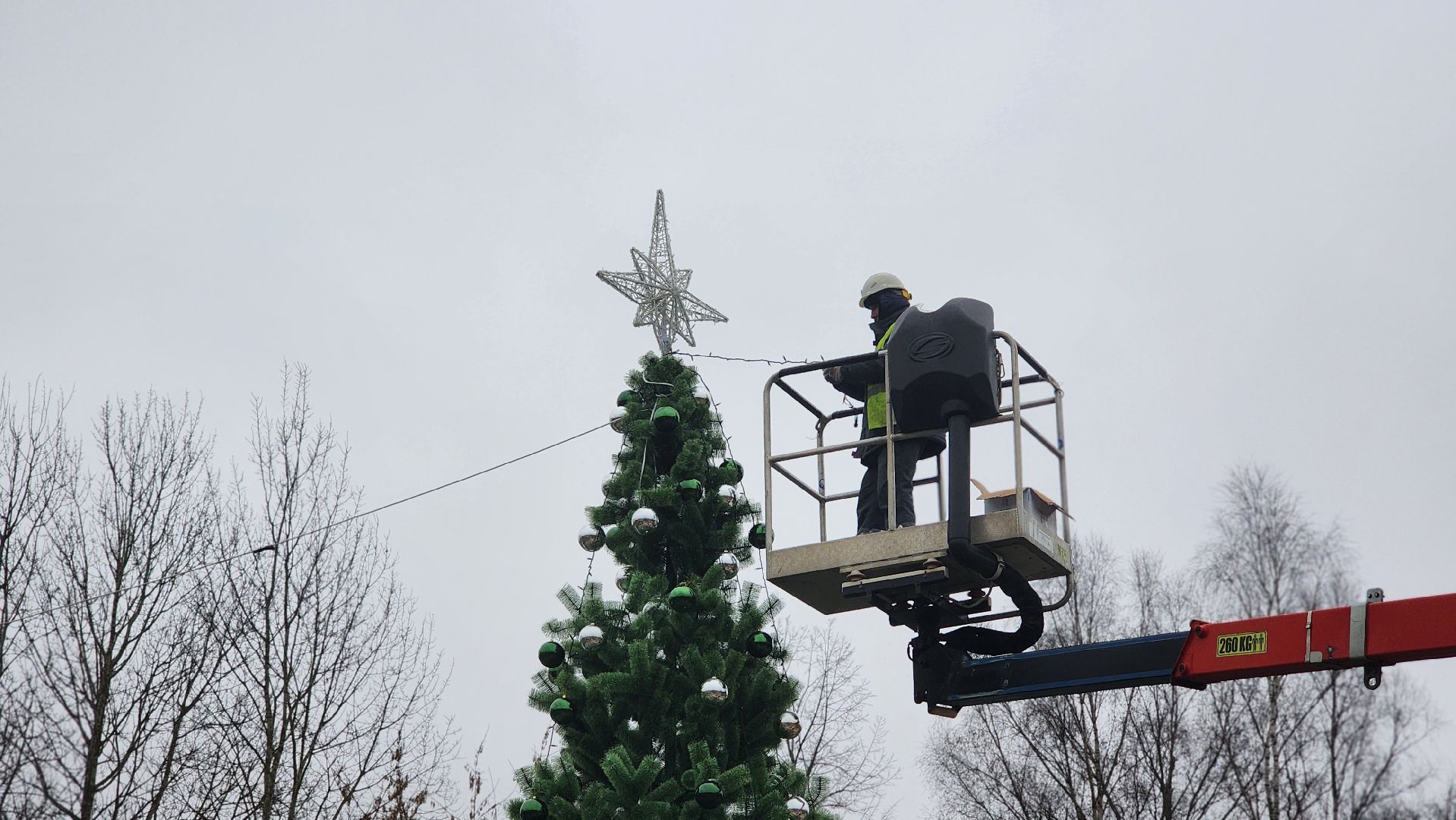 клин, поселок зубово, новогодние арт-объекты, резонит,