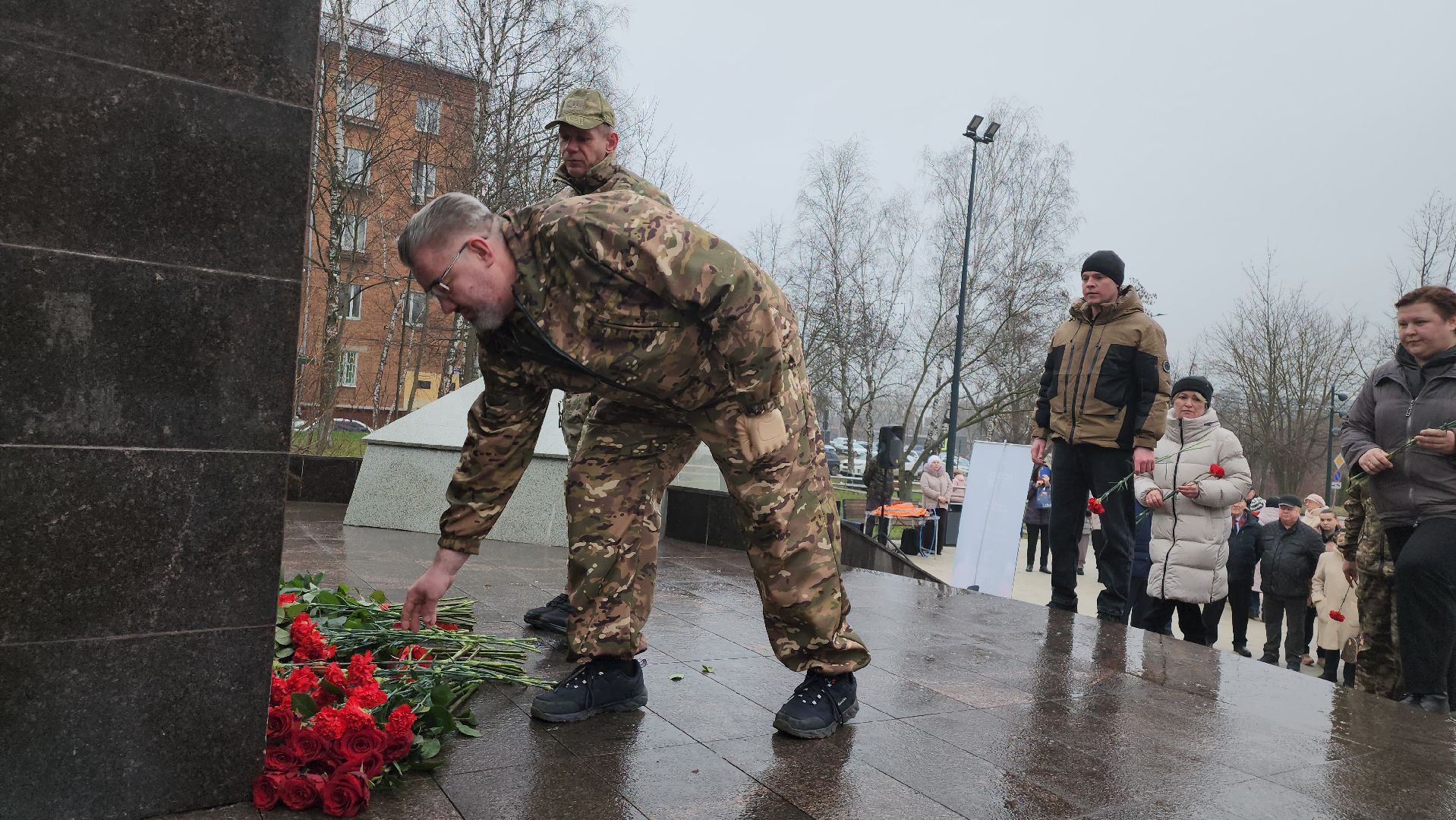 фрязино, контрнаступление под москвой, Митинг на площади Победы,