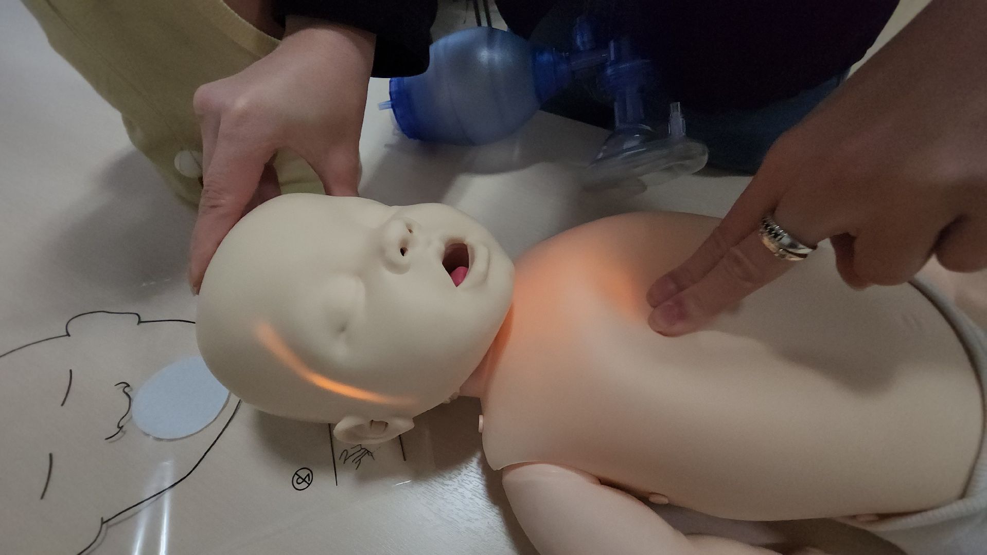 тренинг, поликлиника изумрудные холмы, медицина,