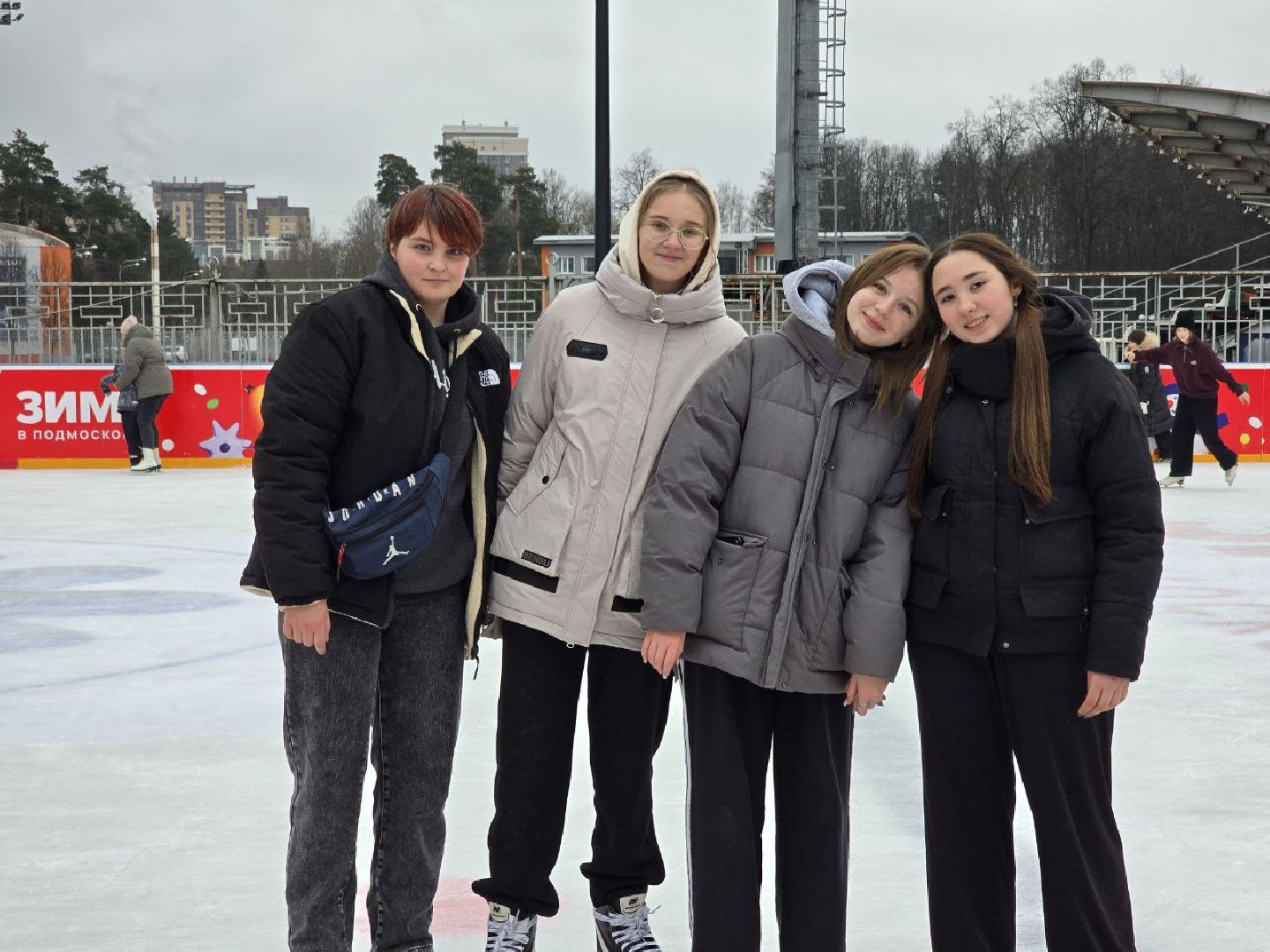 подмосковье, наро-фоминск, наро-фоминский городской округ, центральный каток округа, парке имени Воровского, зимний сезон, зима в подмосковье, зима в подмосковье 2025,