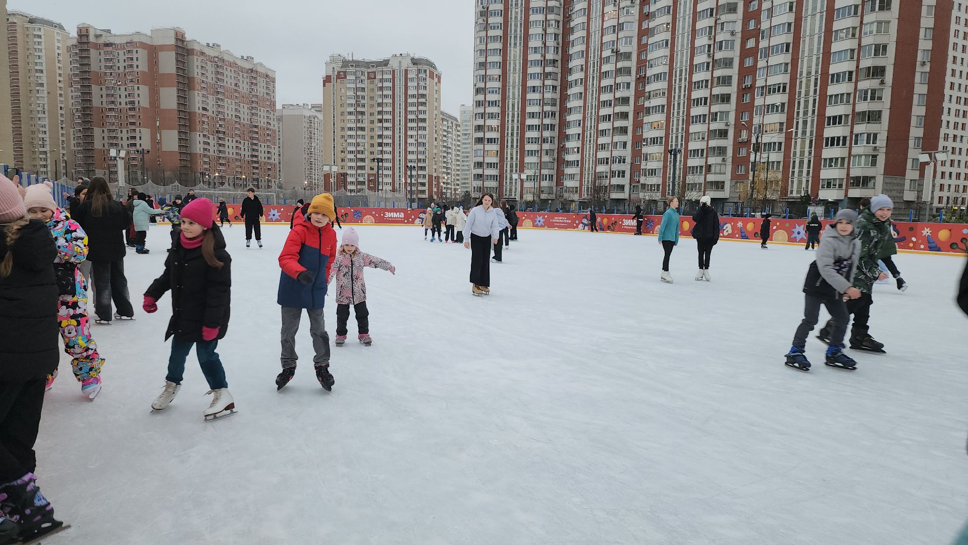 каток, зима в  подмосковье, путилково,