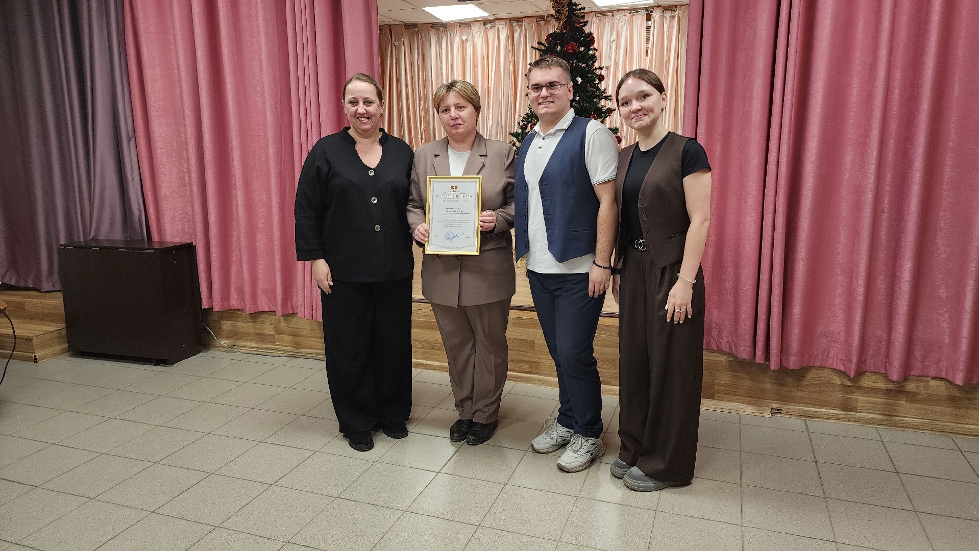 кашира, день добровольца, волонтеры подмосковья, подведение итогов, добрые дела, школьники,