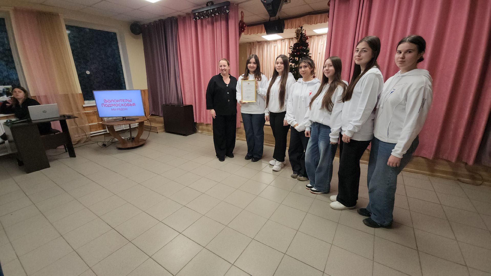 кашира, день добровольца, волонтеры подмосковья, подведение итогов, добрые дела, школьники,