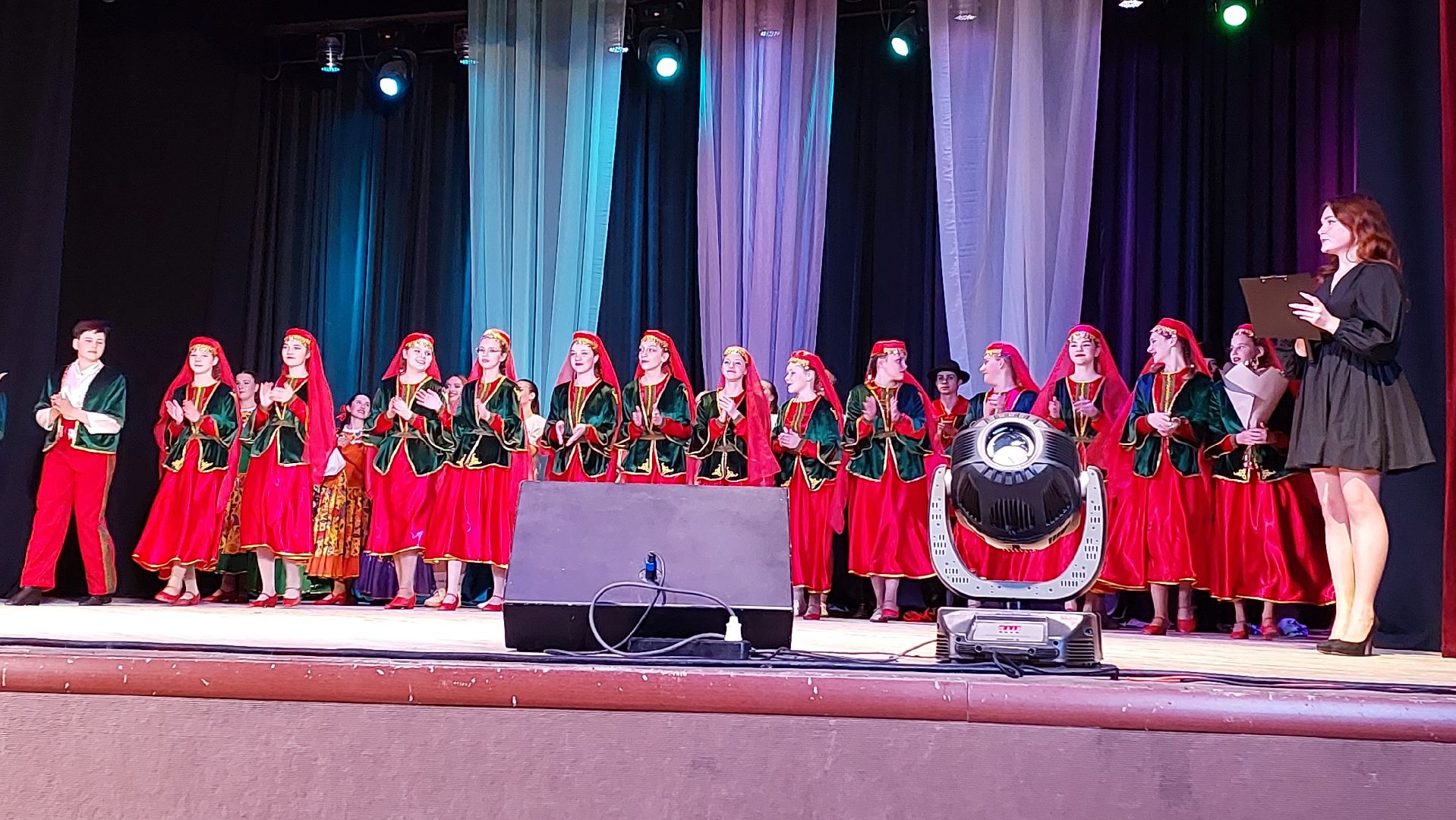 отчетный концерт, танцы, вдохновение, серпухов, хореография, народный танец, дети,