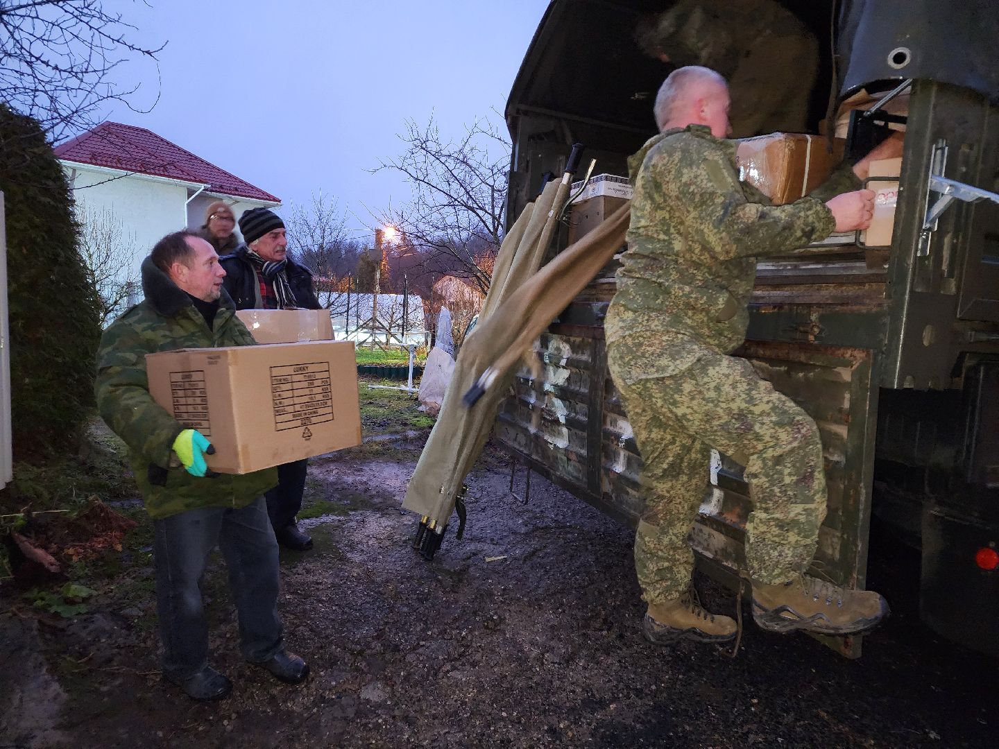 пушкинский городской округ, деревня данилово, волонтеры, волонтеры культуры, гуманитарная помощь, помощь бойцам сво, отправка груза, группа мир, мед оборудование,дк данилово, дк ашукино,
