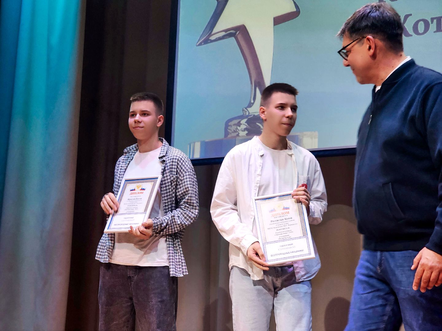 пущино, серпухов, волонтеры,