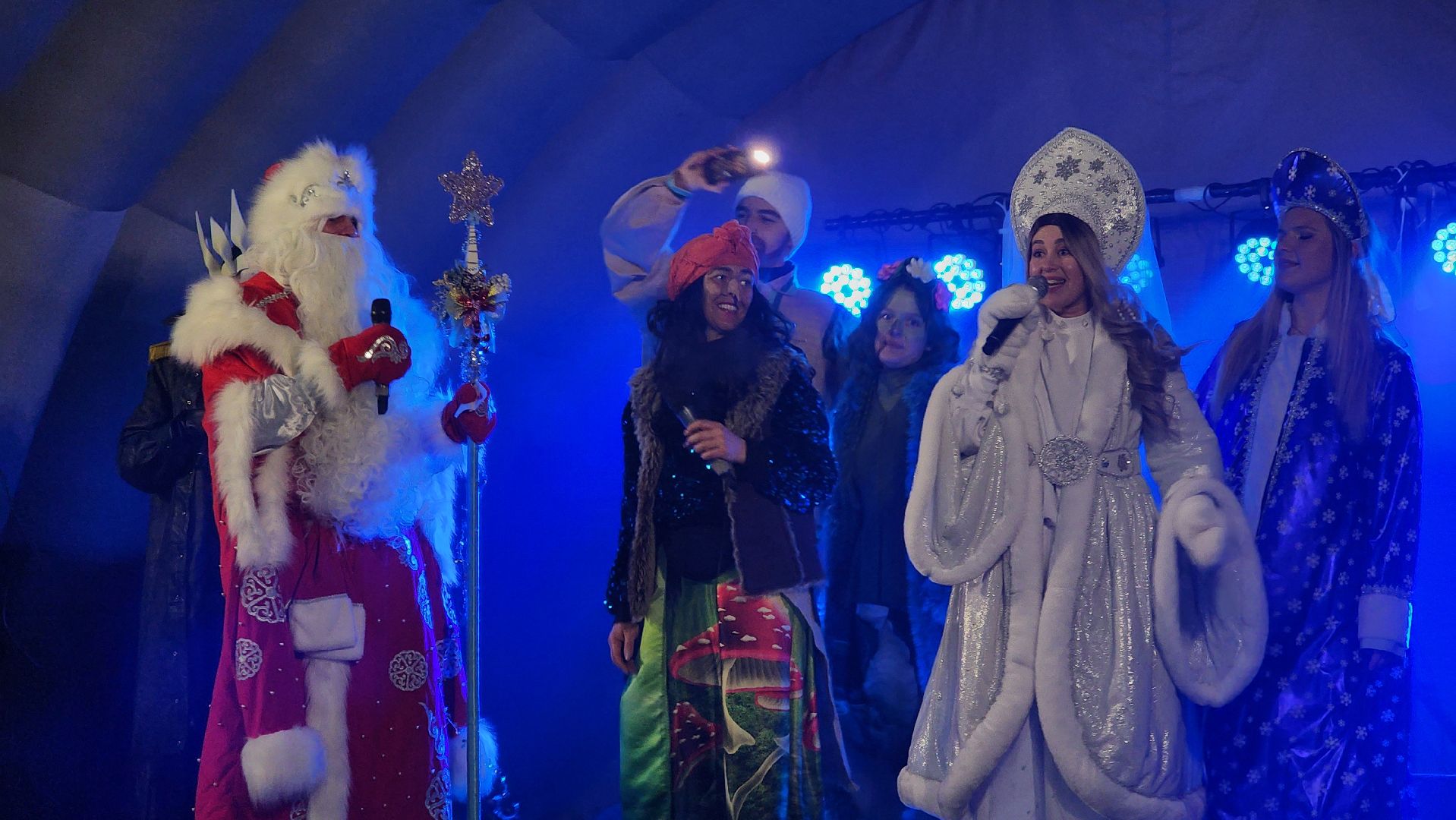 Руза, начало зимнего сезона, Парк городок, барабанное шоу,