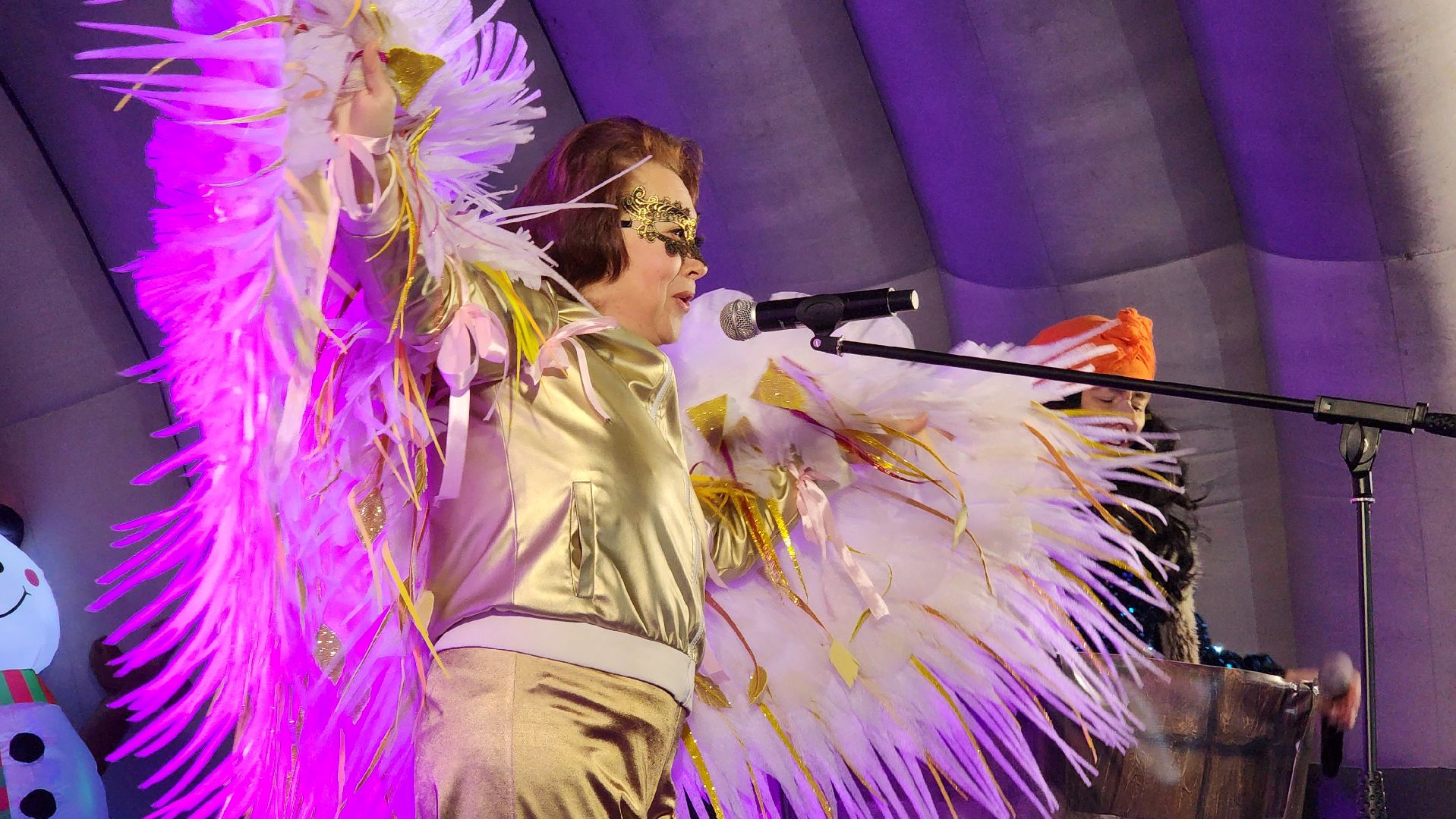 Руза, начало зимнего сезона, Парк городок, барабанное шоу,