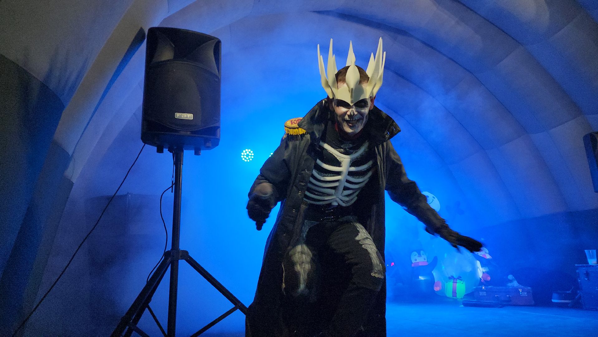 Руза, начало зимнего сезона, Парк городок, барабанное шоу,