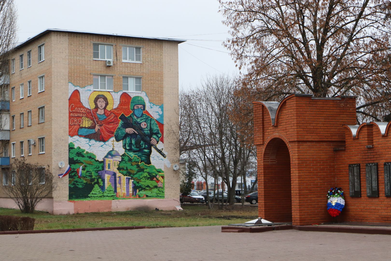 серебряные пруды,  мурал чуйков,  станислав ибрянов,