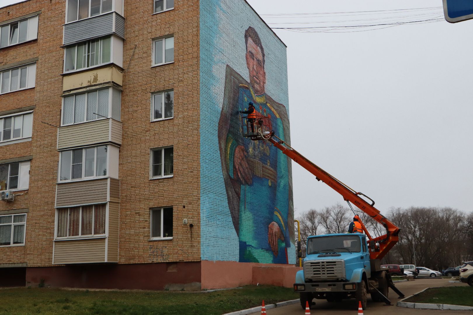 серебряные пруды,  мурал чуйков,  станислав ибрянов,