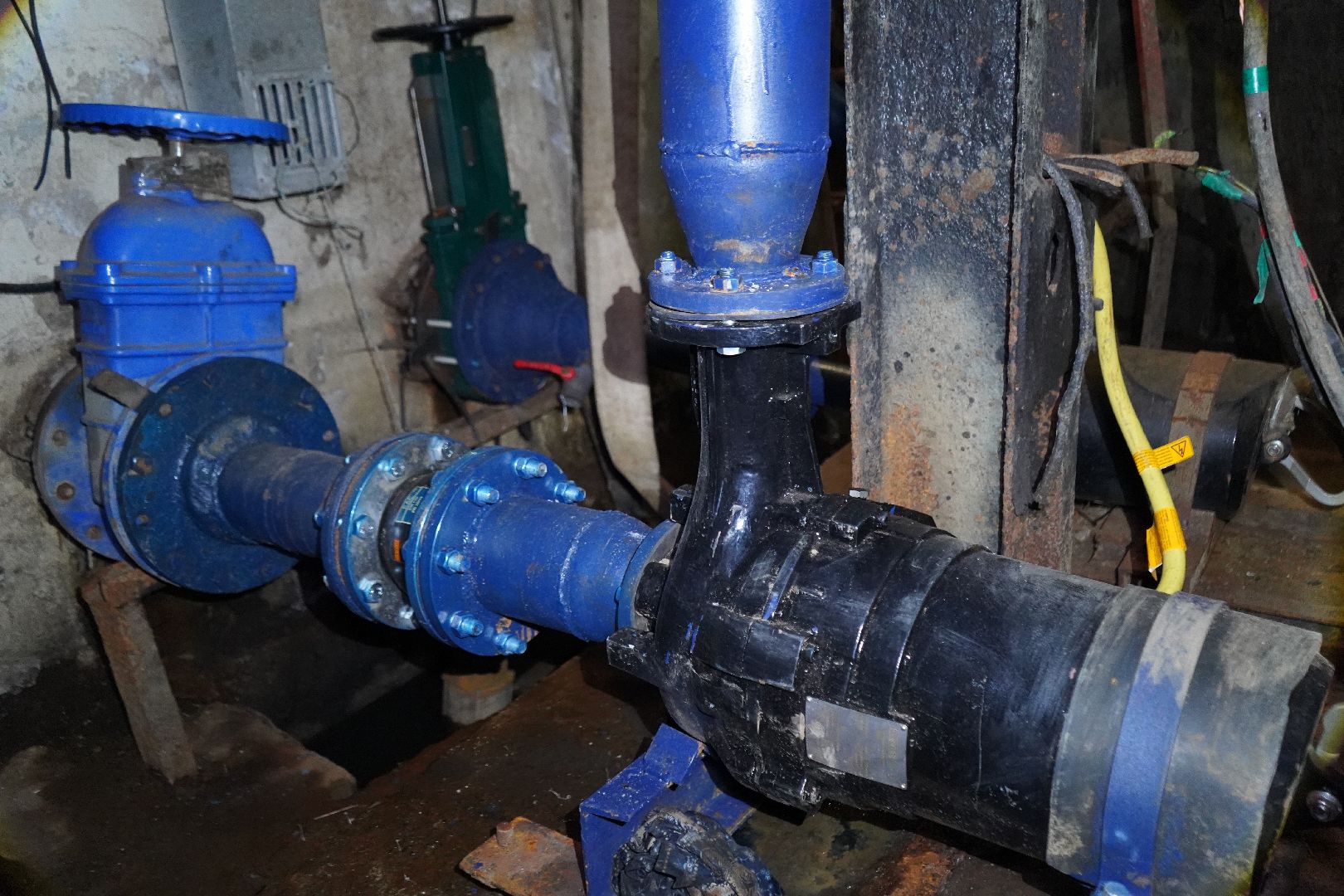 КНС, оборудование, очистные сооружения, трубы, насос,