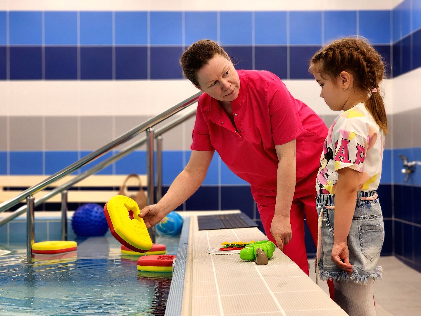 социальная адаптация, бассейн, реабилитационный центр, реабилитация, криа,