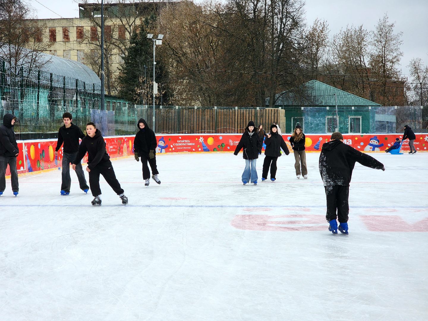 солнечногорск , зима, каток, лед,