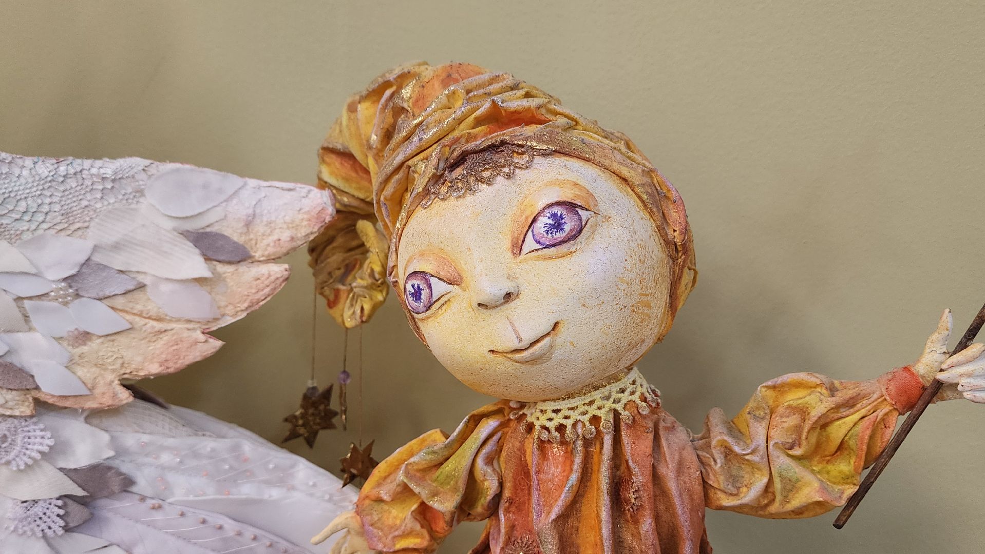 луховицы, библиотека, выставка художницы, культура,