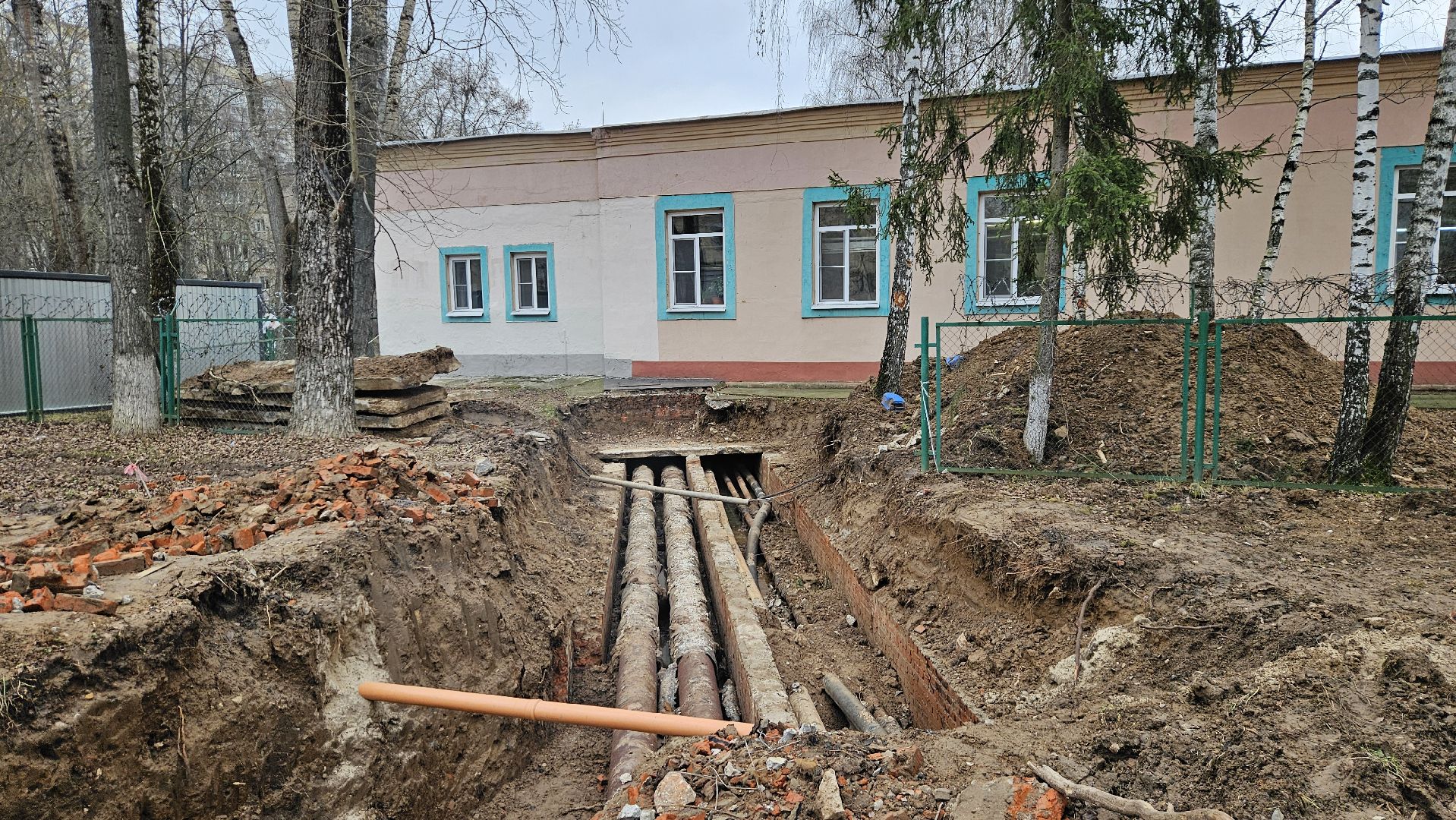 долгопрудный, инженерные сети, инженерные коммуникации, отопление, трубы горячего водоснабжения, замена трубопровода,