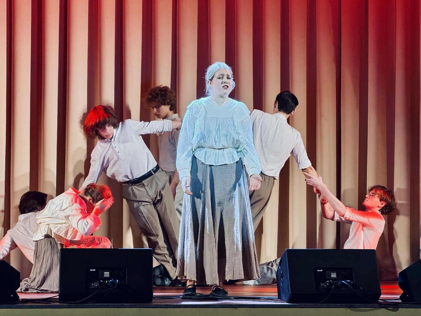 Раменское, раменский молодежный центр, молодежный театр первопроходцы, молодежь, театральный перфоманс,